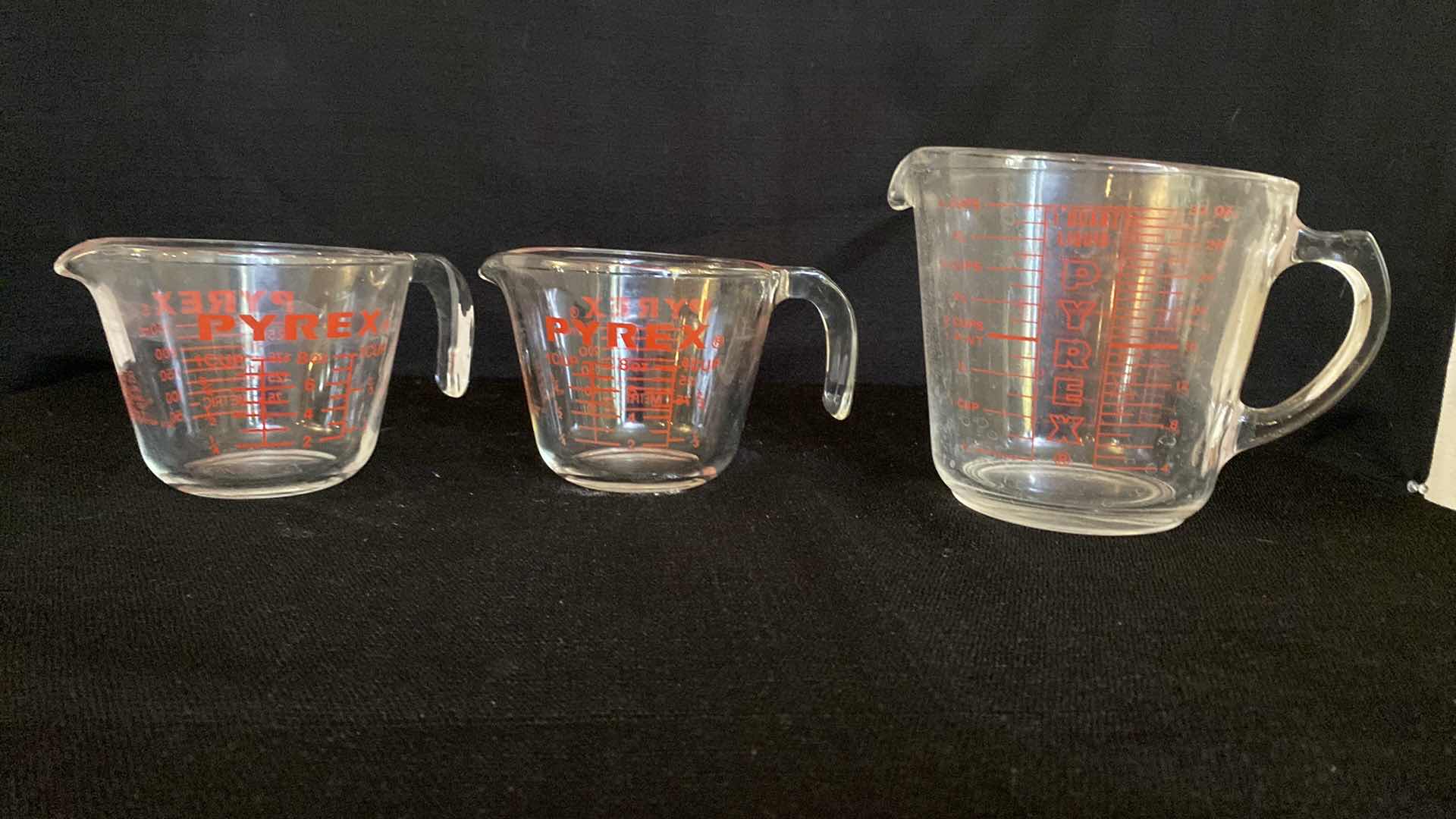 Photo 1 of 3 GLASS PYREX MEASURING CUPS