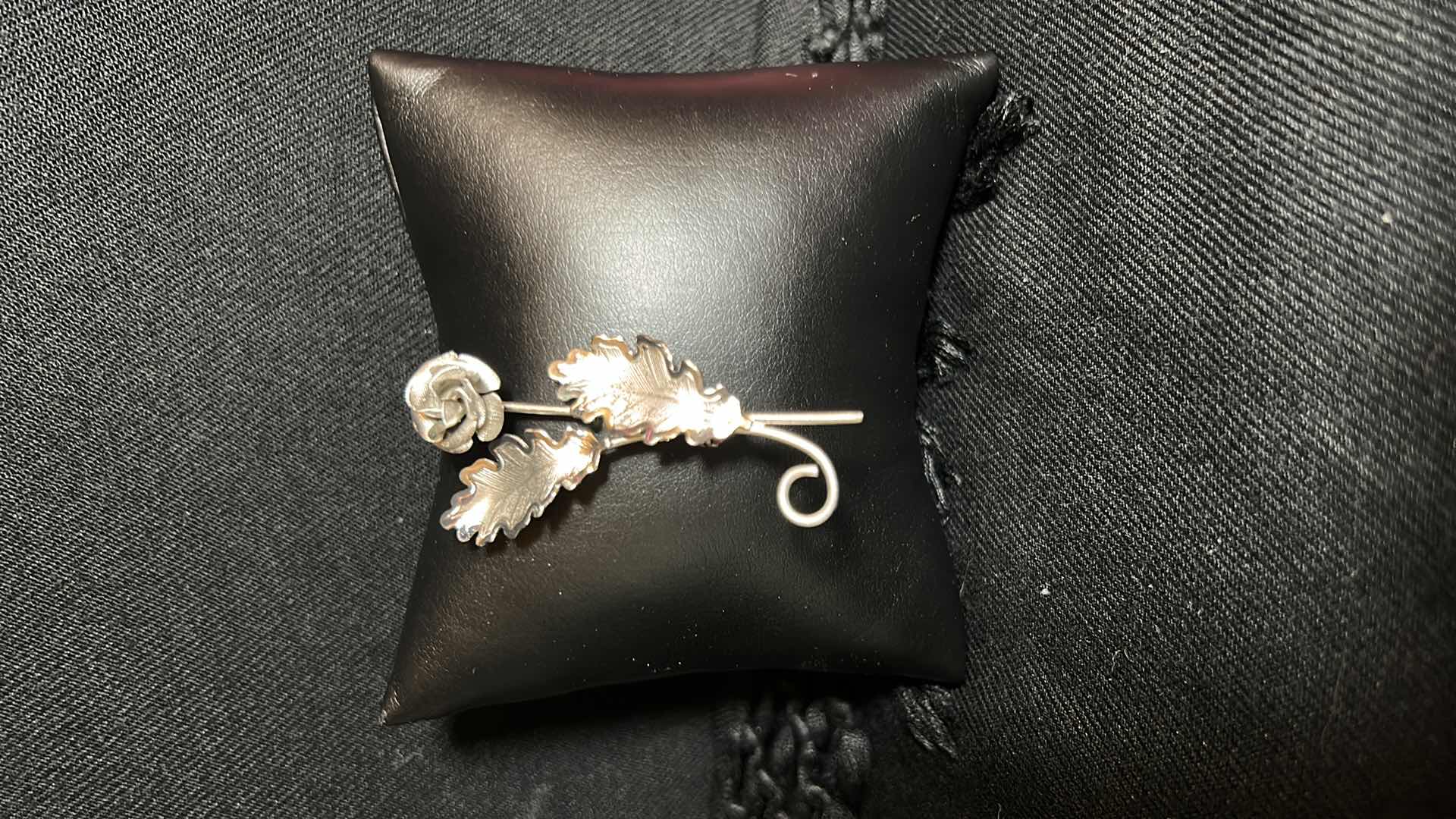 Photo 1 of SILVER ROSE PIN