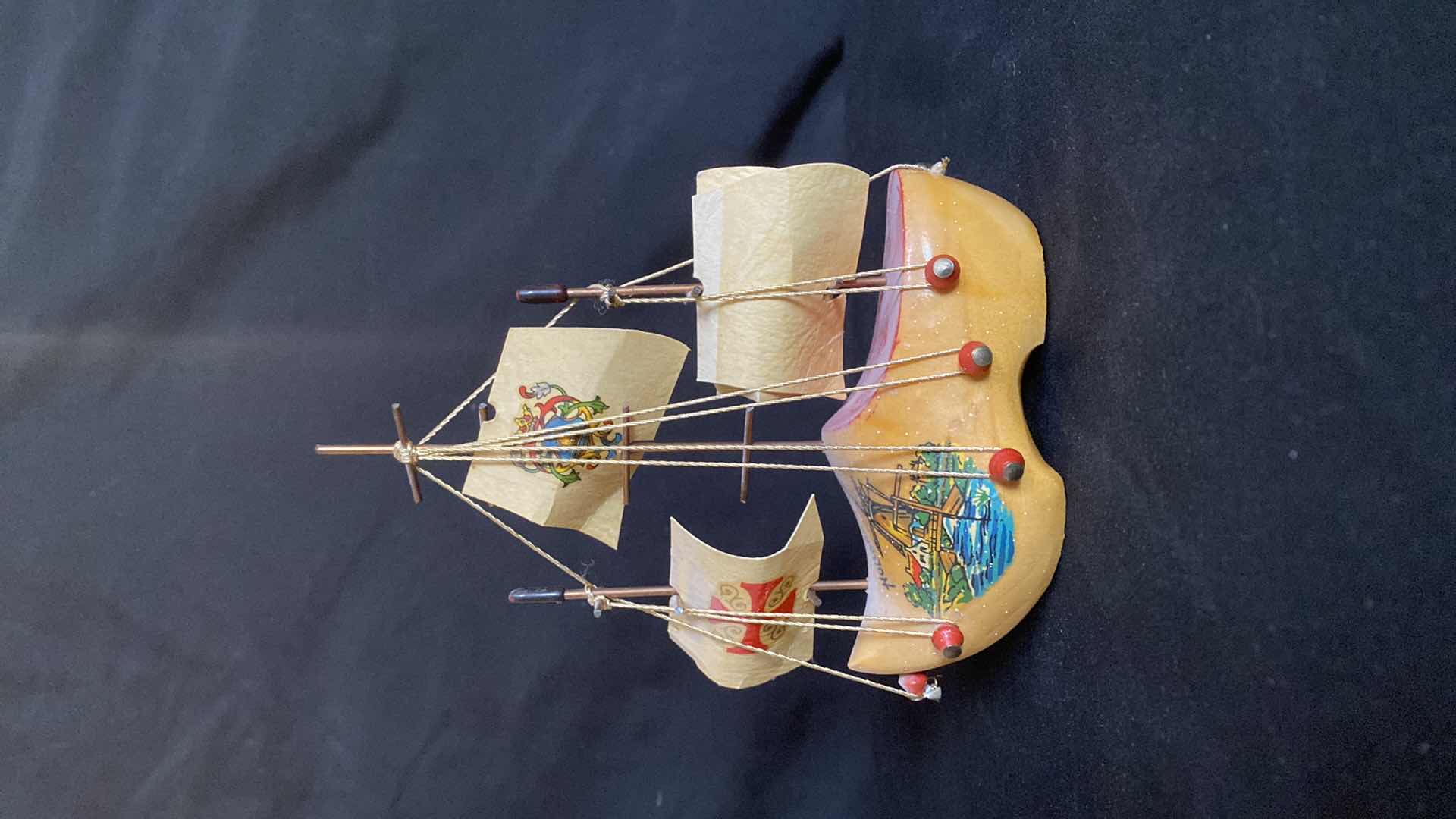 Photo 2 of VINTAGE NETHERLANDS WOODEN SHOE DECORATIVE FLAGSHIP HAND PAINTED