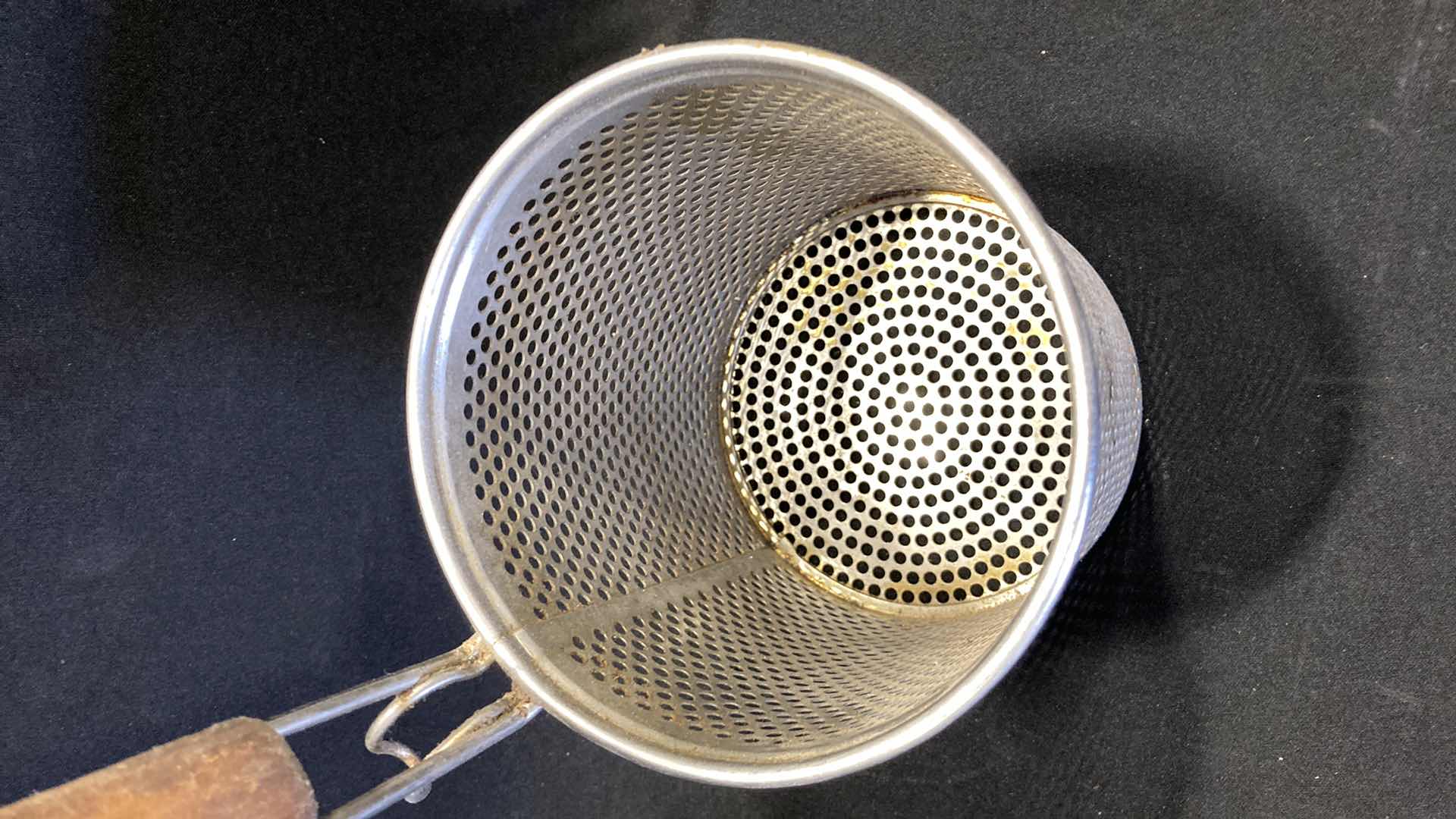 Photo 3 of STAINLESS STEEL PASTA COOKING BASKET 5.5” X 14.5”