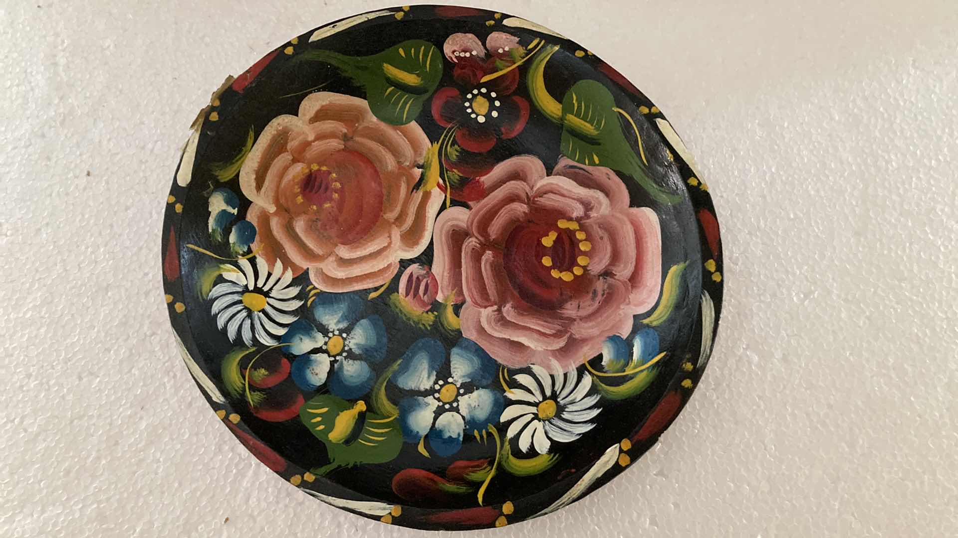 Photo 2 of MEXICAN HAND PAINTED FLORAL WOOD PLATES (3) 10”
