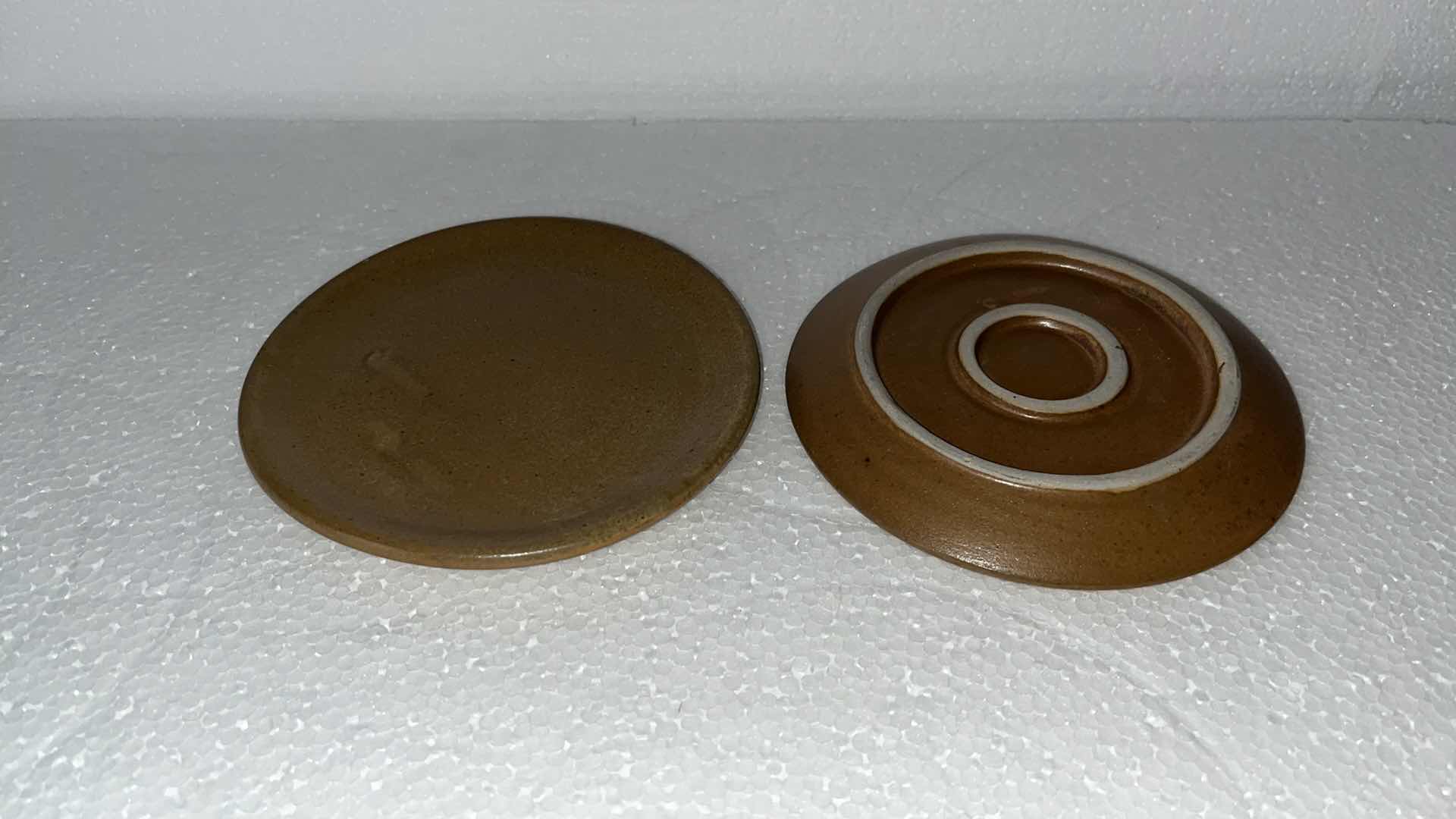 Photo 3 of MEXICAN CLAY PLATE SET W SALT & PEPPER SHAKES AND TORTILLA WARMER (19)