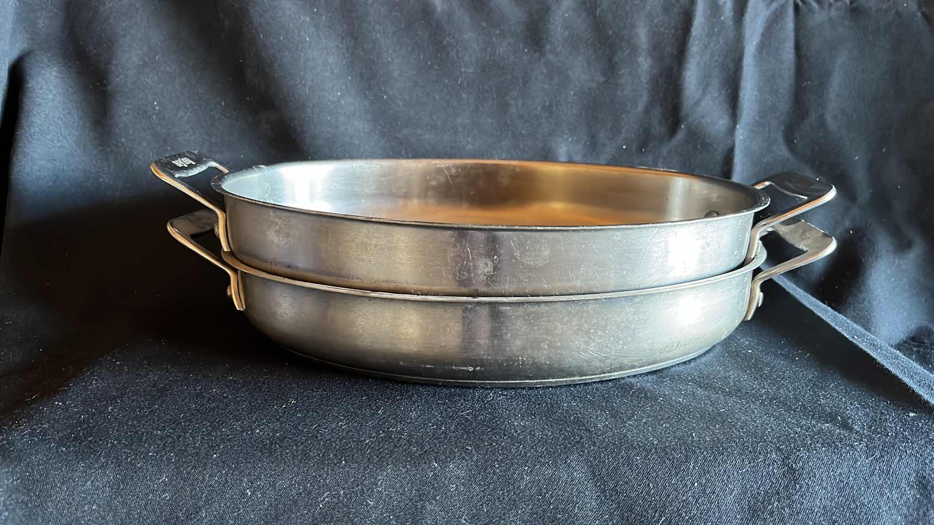 Photo 4 of BON CHEF CUCINA STAINLESS STEEL OVAL OVEN BAKING DISH WITH HANDLES 12” X 9” (2)