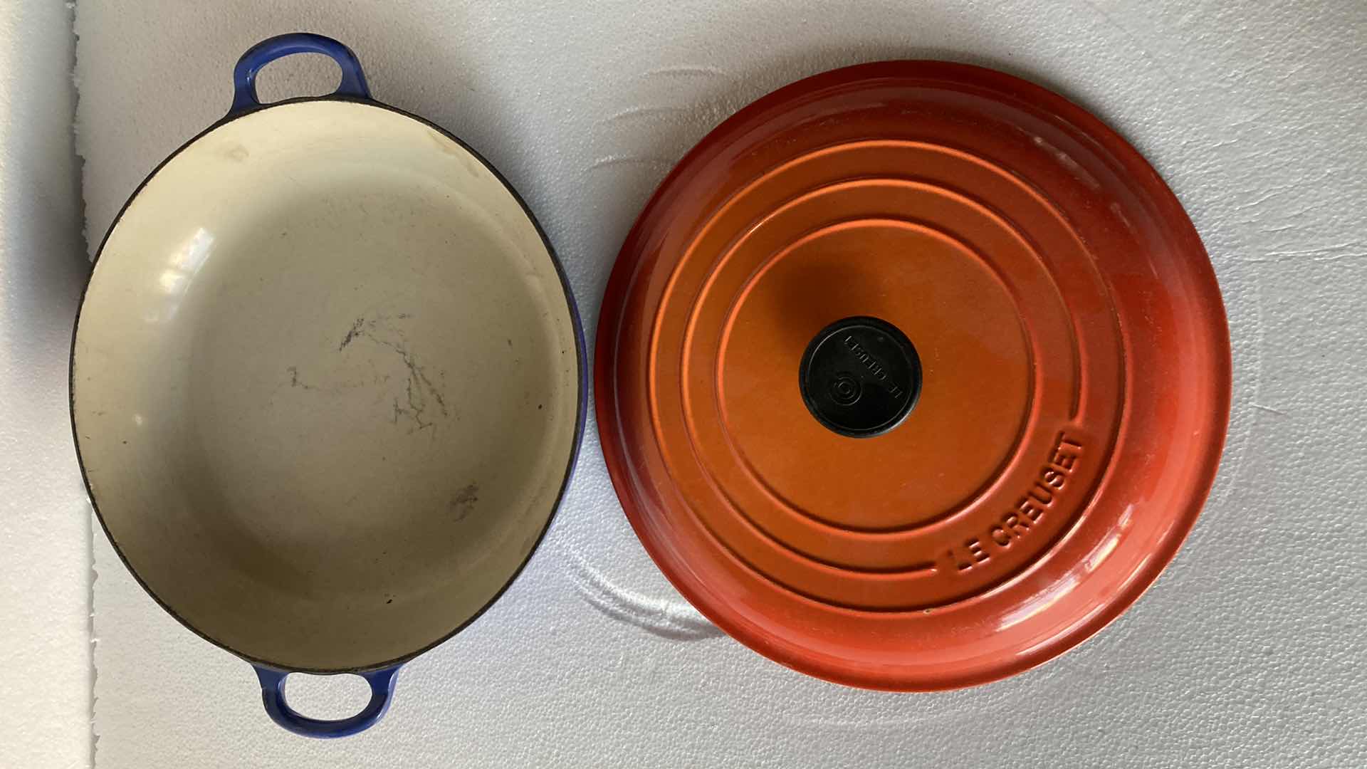 Photo 3 of LE CREUSET 12” TWO TONE PAN W LID