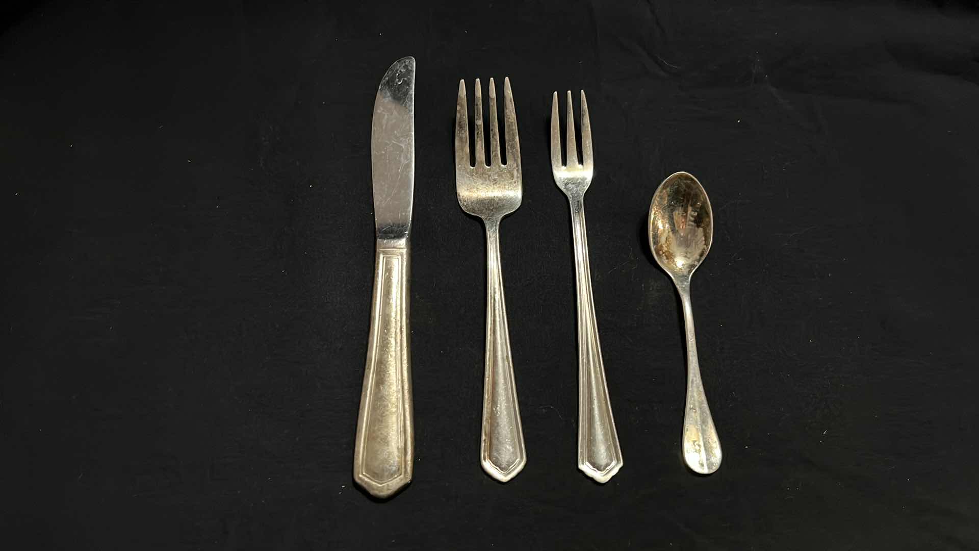 Photo 1 of FLATWARE, VARIOUS STYLES, 10 PCS EACH UTENSIL, 4.25” to 7” (40 PCS)