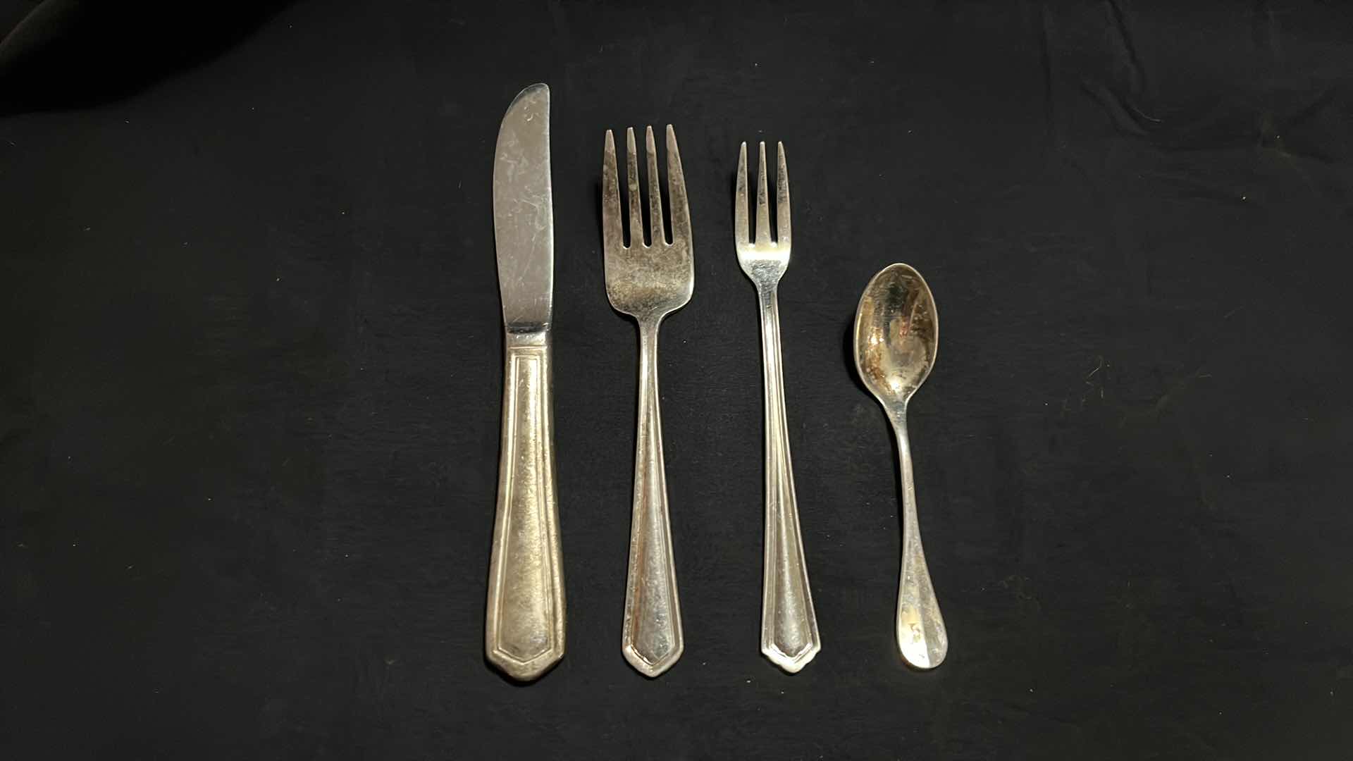 Photo 1 of FLATWARE, VARIOUS STYLES, 10 PCS EACH UTENSIL, 4.25” to 7” (40 PCS)