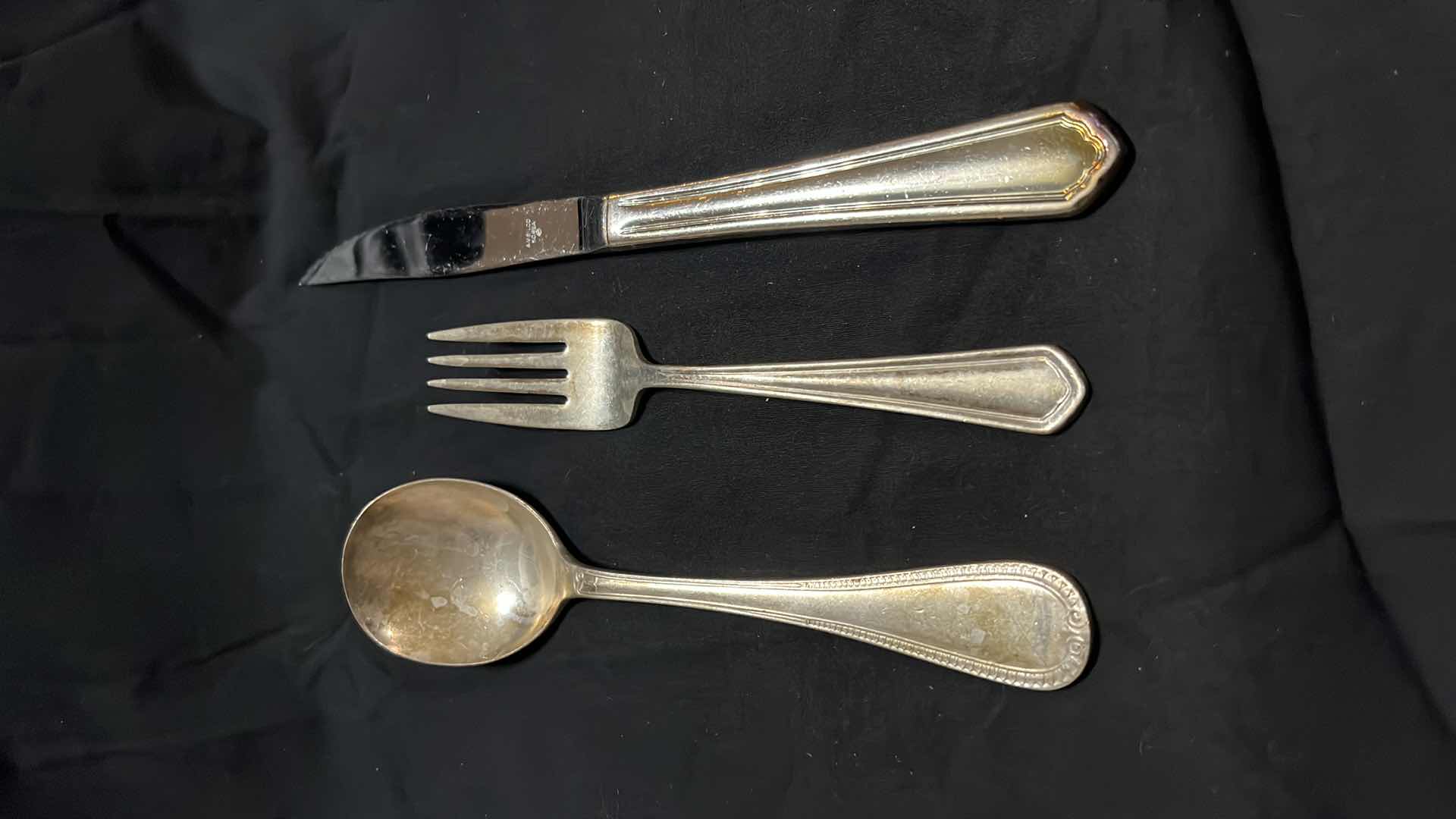 Photo 1 of FLATWARE, VARIOUS STYLES, 20 PCS EACH UTENSIL,  6”- 9”, SPOON SIZES ARE MIXED (60 PCS)
