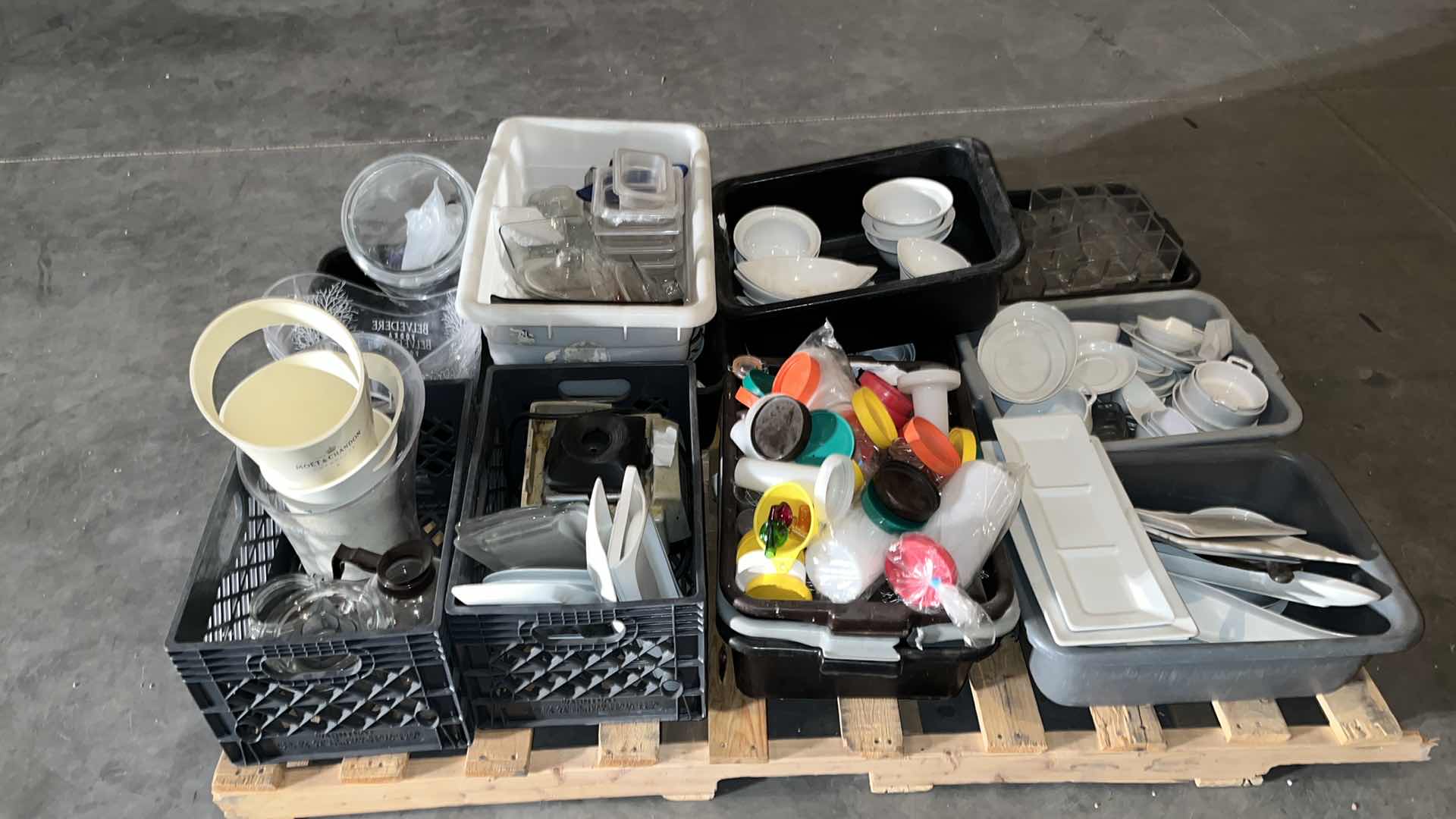 Photo 1 of RESTAURANT DISHES, CONTAINERS  W CRATES AND TUBS ON PALLET