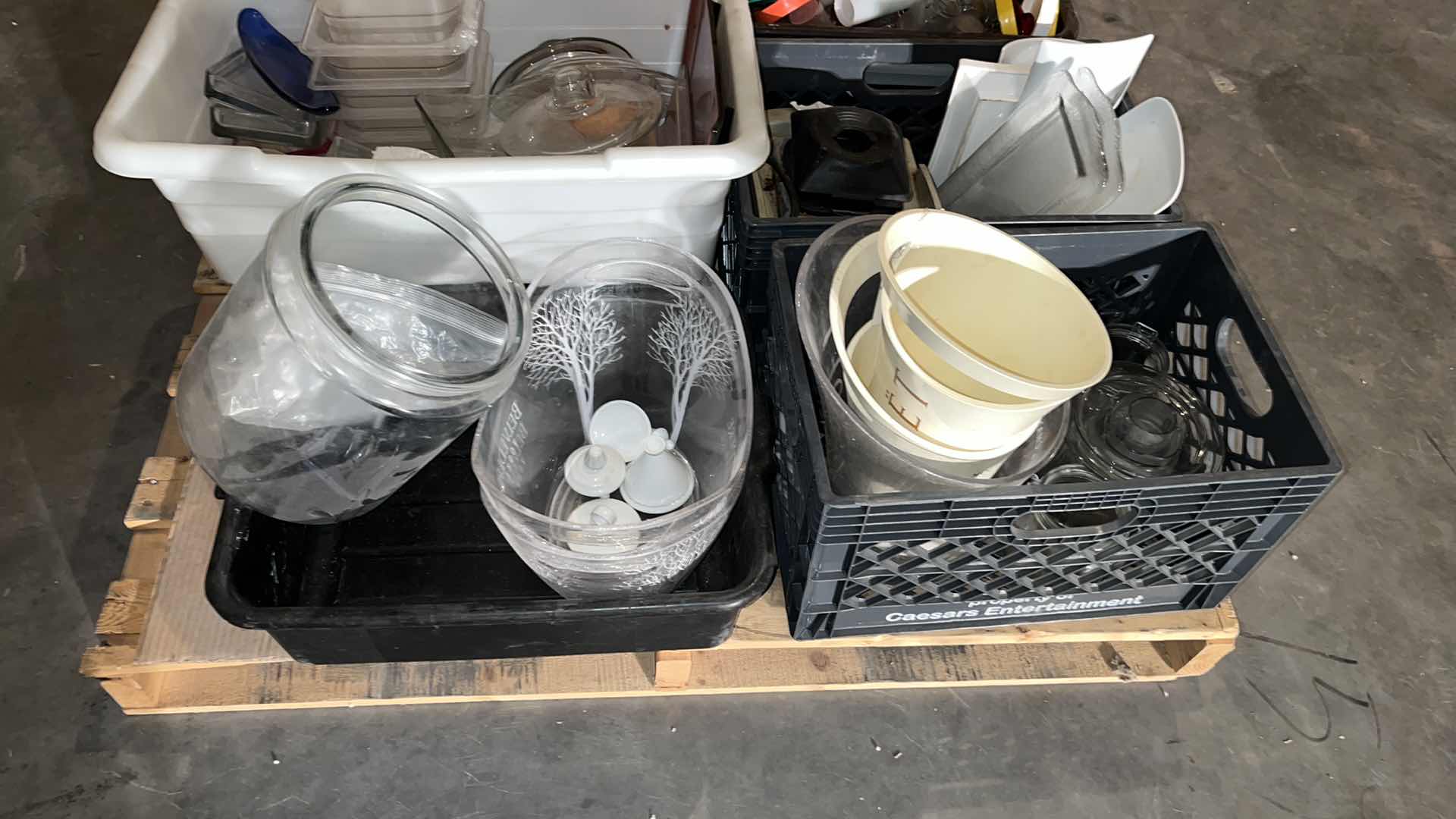 Photo 5 of RESTAURANT DISHES, CONTAINERS  W CRATES AND TUBS ON PALLET
