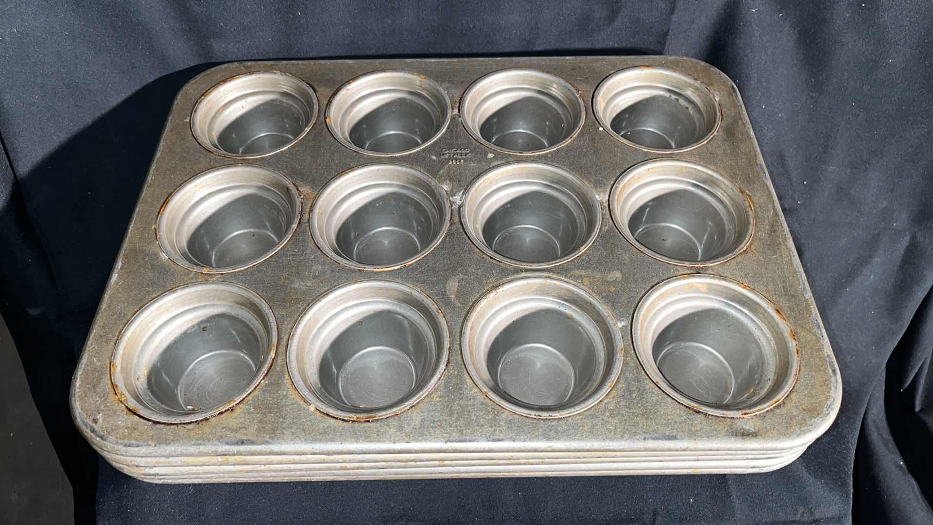 Photo 1 of CHICAGO METALLIC MUFFIN PAN, VARIOUS CONDITIONS MODEL #355F (5)