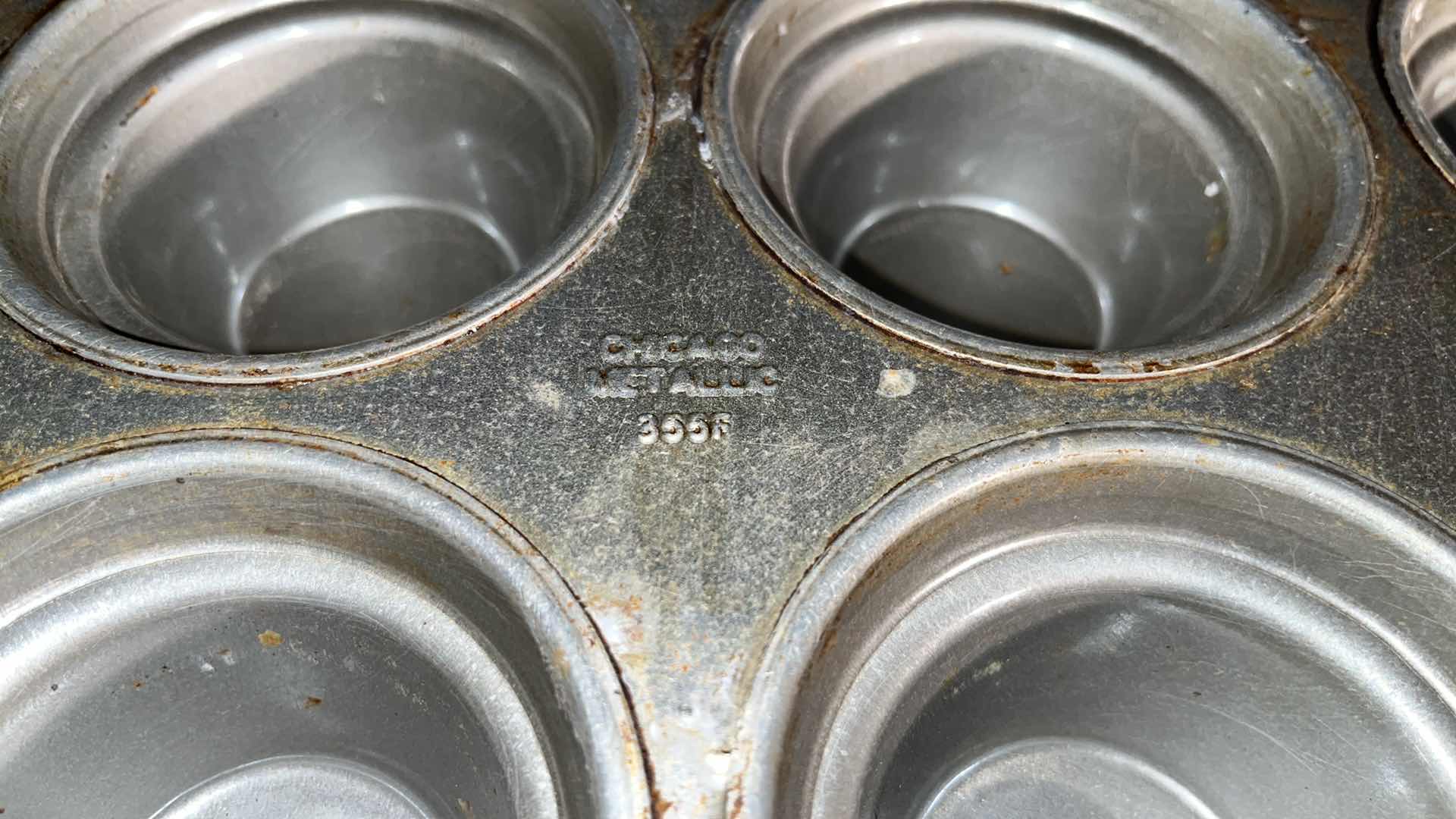 Photo 3 of CHICAGO METALLIC MUFFIN PAN, VARIOUS CONDITIONS MODEL #355F (5)