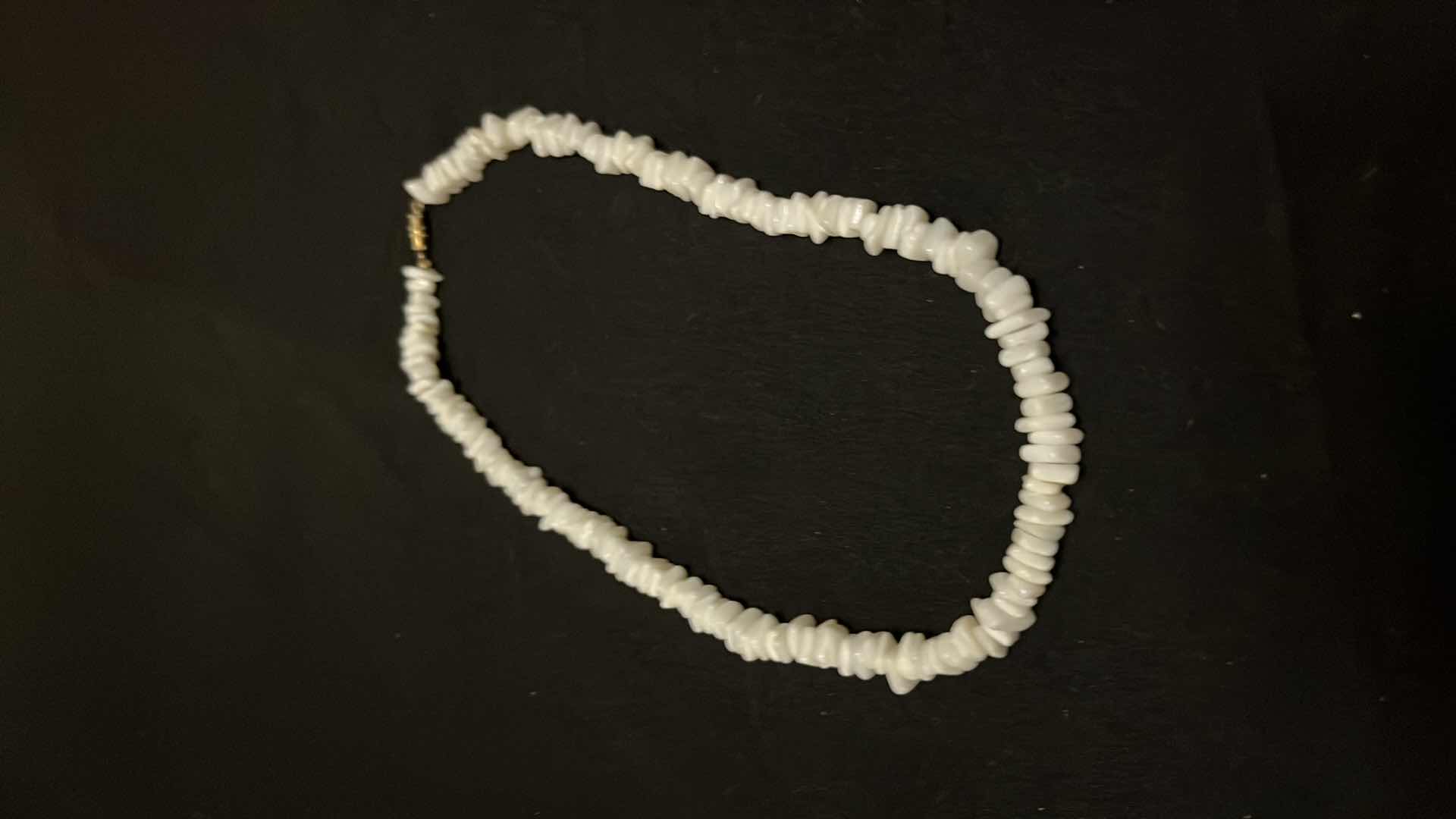 Photo 3 of SHELL THEMED JEWELRY W FAUX PEARL BRACELET