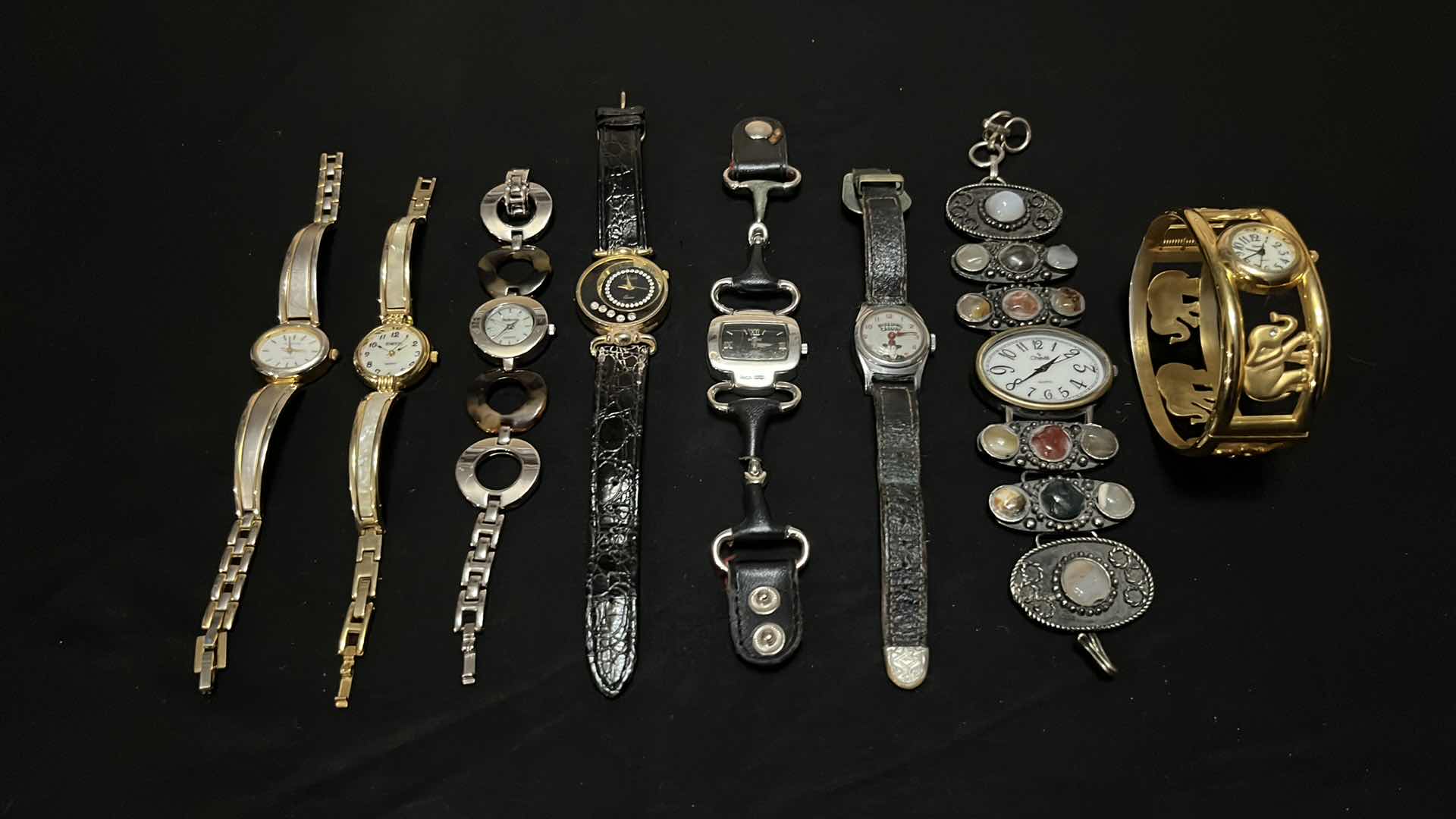 Photo 1 of WATCHES 8 PCS