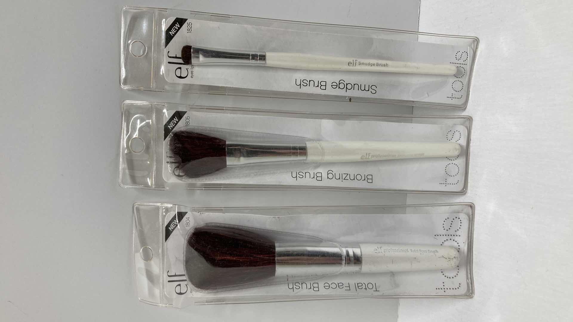 Photo 2 of NEW ELF MAKEUP BRUSHES (6)