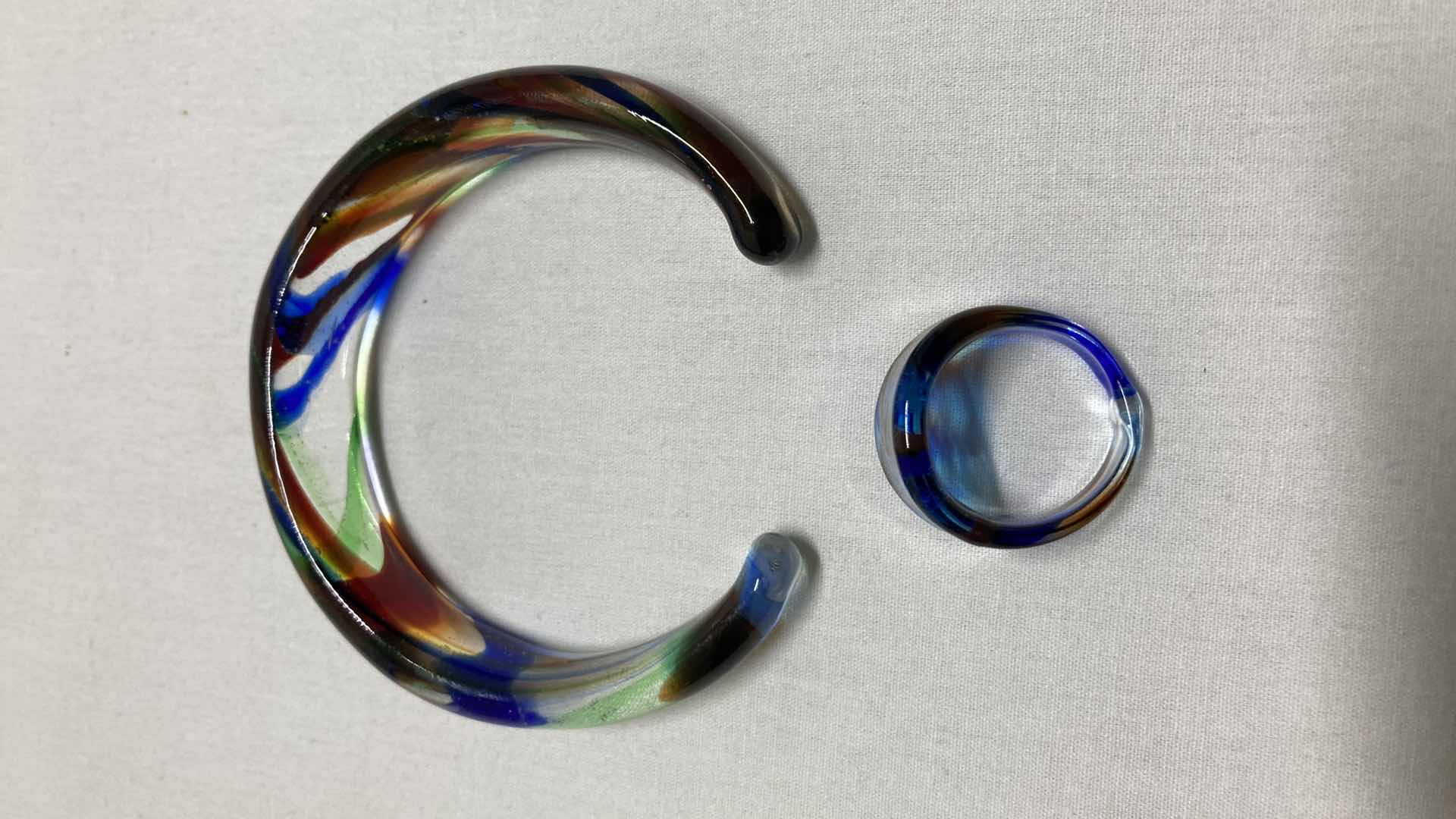 Photo 6 of BLOWN MULTI COLOR GLASS RING SIZE 5/5.5& BRACELET 2.25”