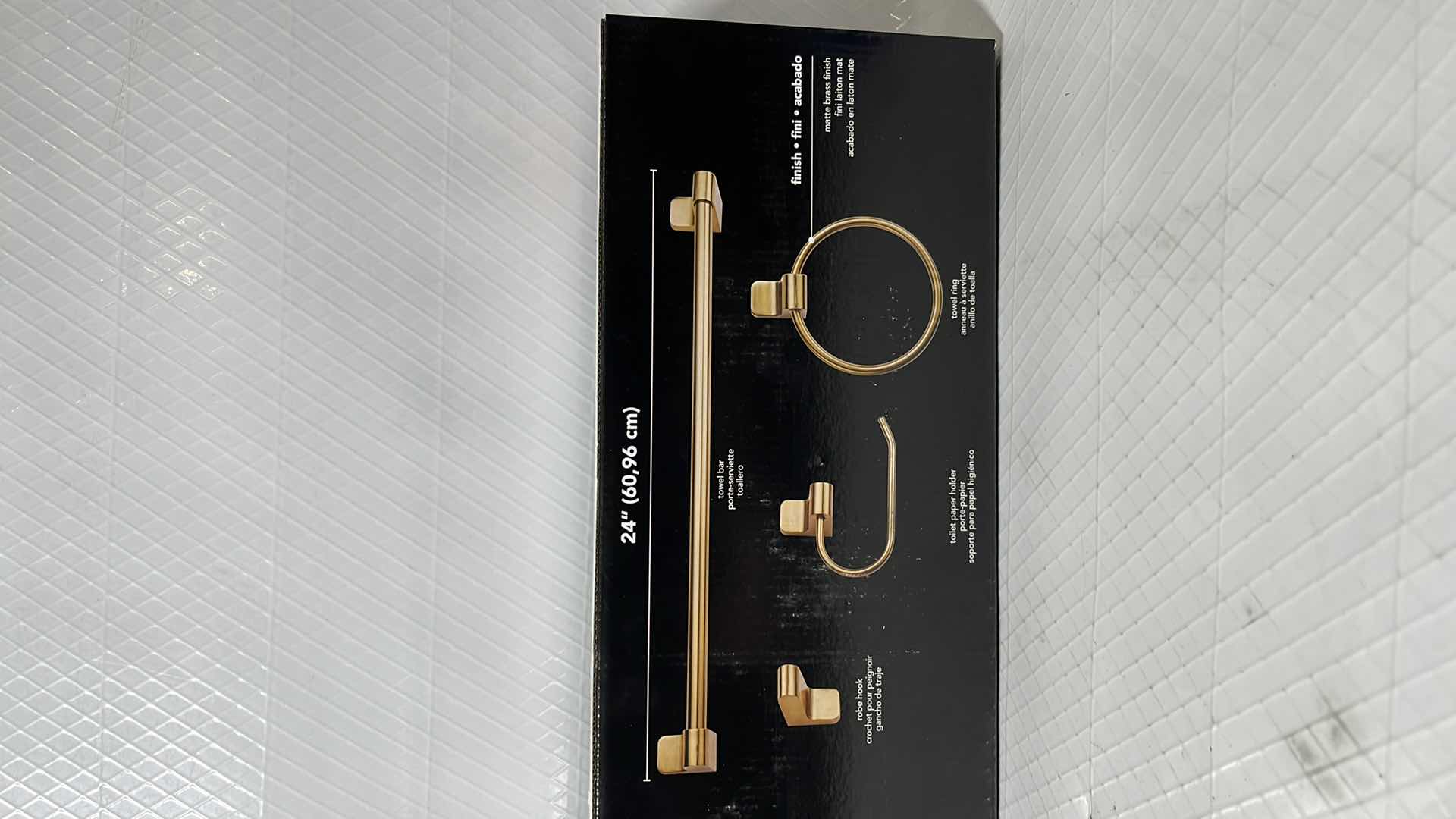 Photo 2 of NEW GLOBE ELECTRIC POSITANO 4-PIECE BATH SET, MATTE BRASS FINISH (51695)