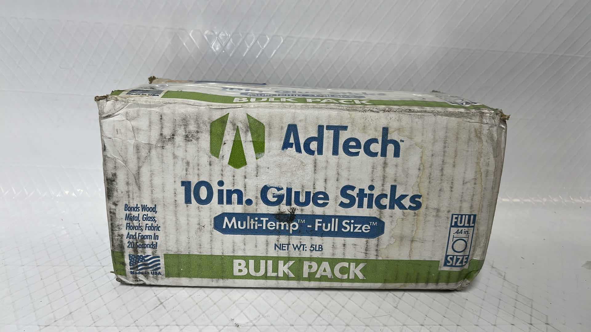 Photo 1 of ADTECH 10” GLUE STICKS BULK PACK, MULTI TEMP FULL SIZE .44” D