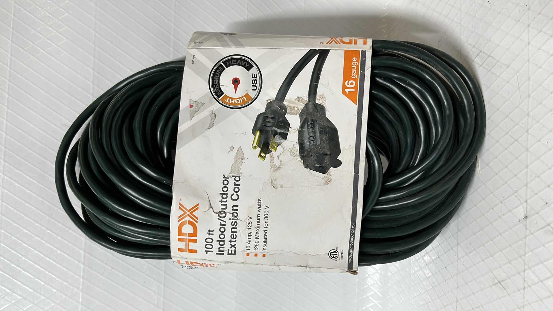 Photo 1 of HDX 100FT INDOOR/OUTDOOR EXTENSION CORD, 16 GAUGE