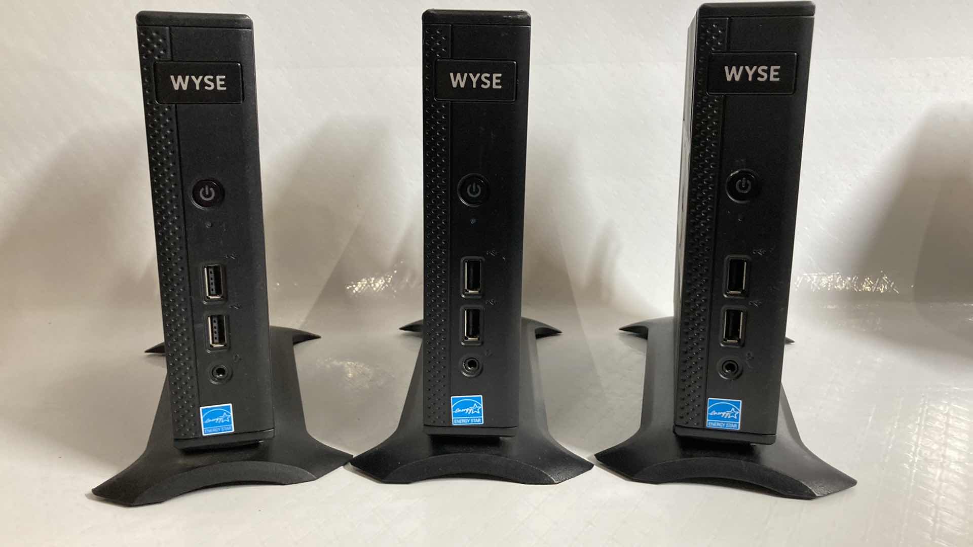 Photo 1 of DELL WYSE AMD G-T48E DUAL CORE 1.40GHz 8GB FLASH 2GB RAM THIN CLIENT MODEL Dx0D (3)