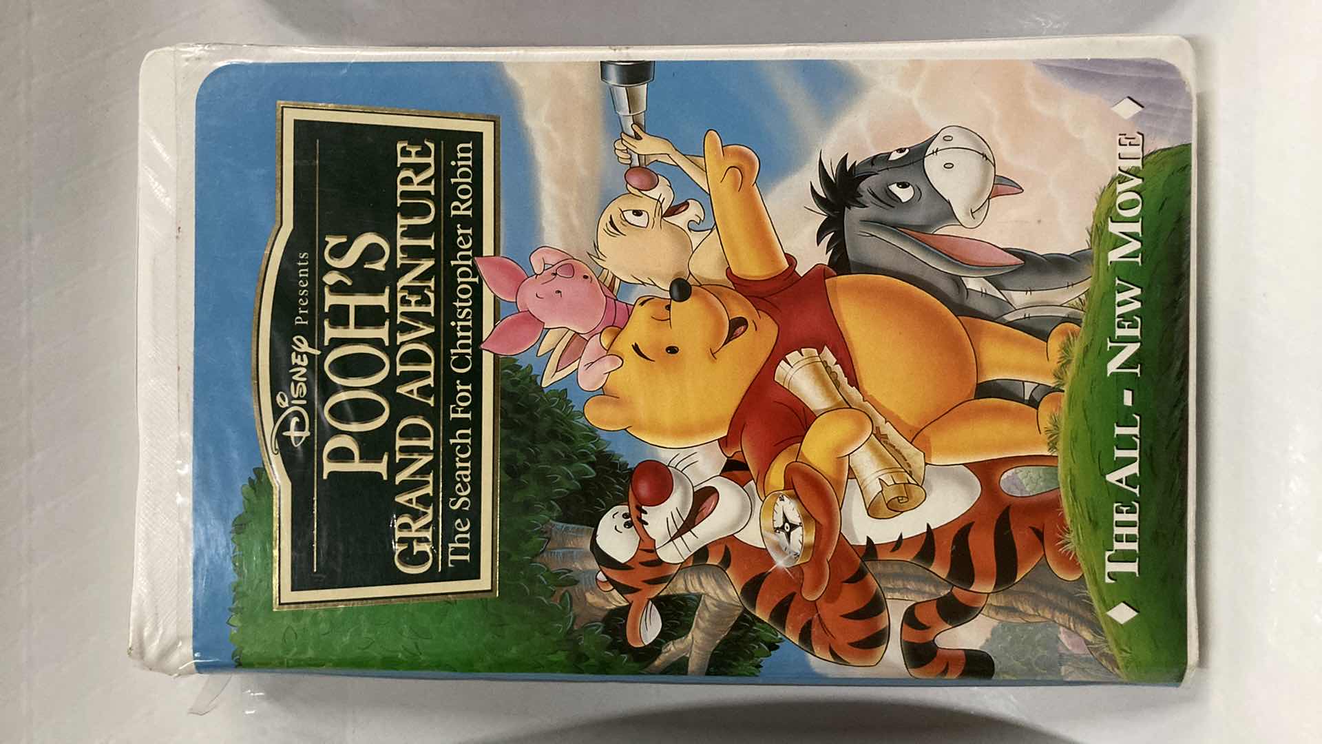 Photo 4 of DISNEY VHS MOVIE CLASSICS (5)