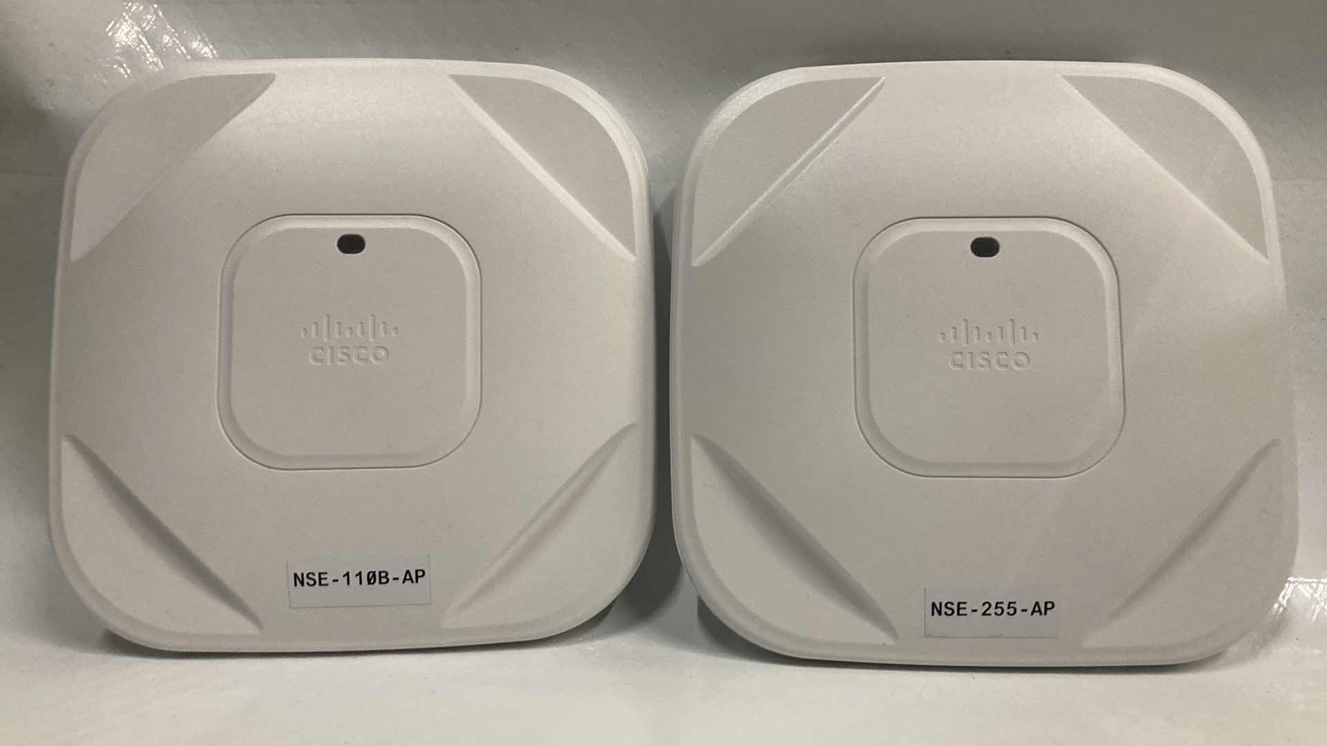 Photo 1 of CISCO AIRONET 1600 SERIES 300mbps DUAL BAND ACCESS POINT MODEL AIR-CAP16021-A-K9 (2)