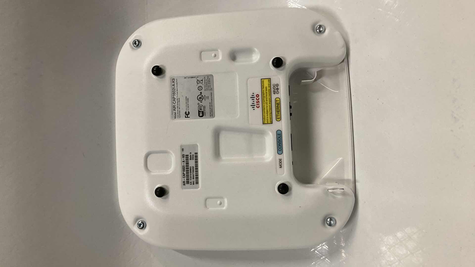 Photo 2 of CISCO AIRONET 1600 SERIES 300mbps DUAL BAND ACCESS POINT MODEL AIR-CAP16021-A-K9 (2)