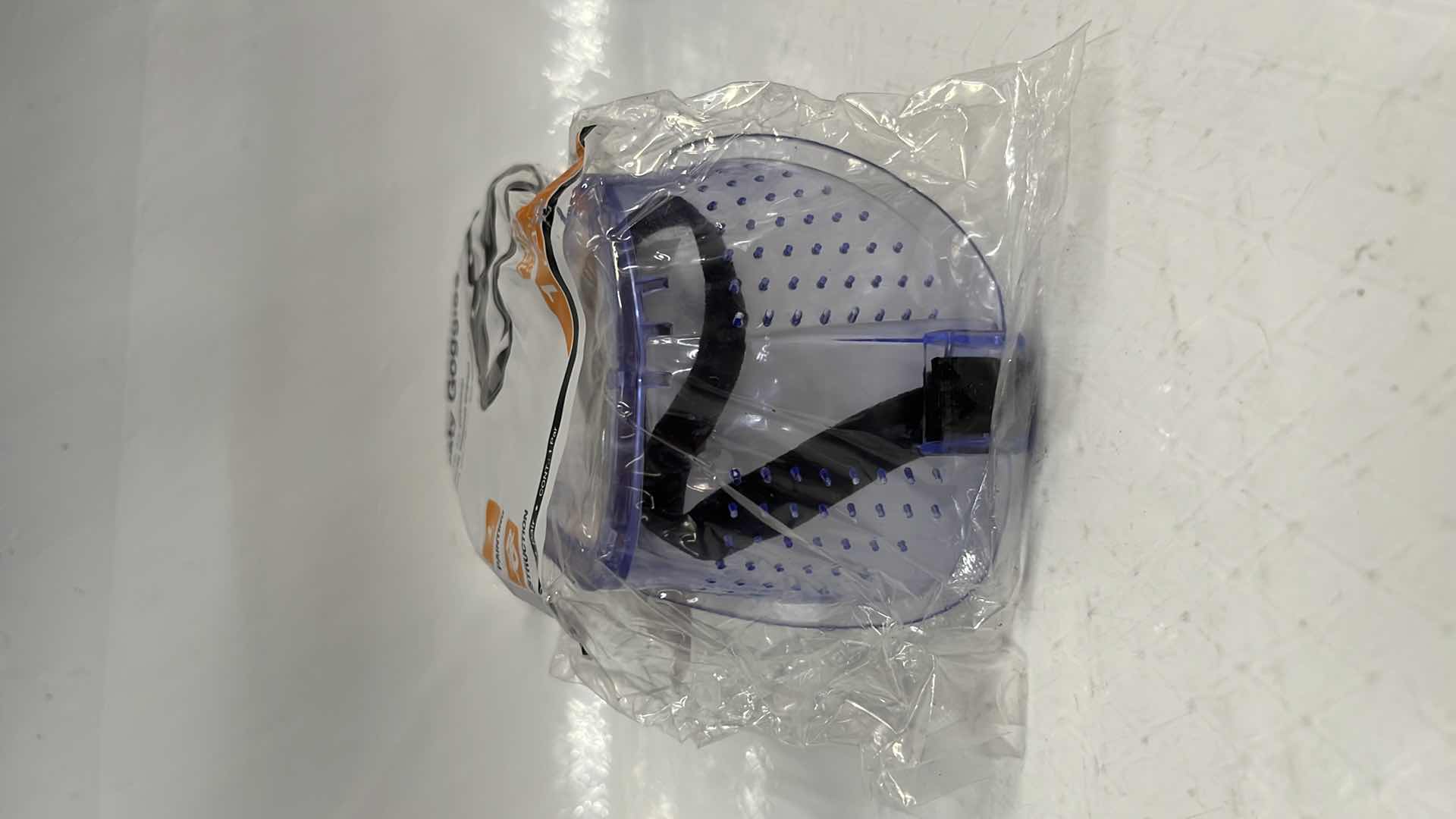 Photo 3 of 4- NEW HDX VENTILATED SAFETY GOGGLES FOR PAINTING/CONSTRUCTION(1005 134 337)