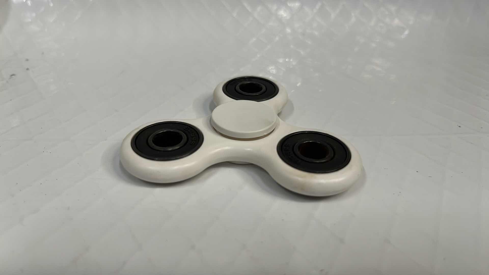 Photo 2 of 10- WHITE FIDGET SPINNER TOY, STRESS TOOL FINGER BALANCE FUN