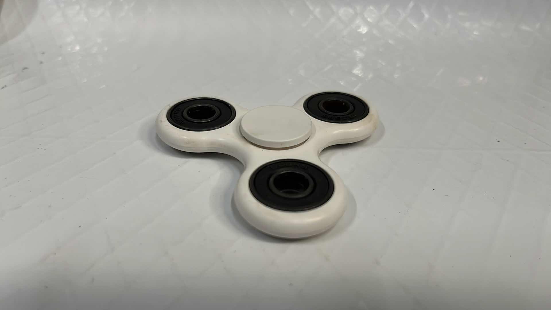 Photo 2 of 10- WHITE FIDGET SPINNER TOY, STRESS TOOL FINGER BALANCE FUN