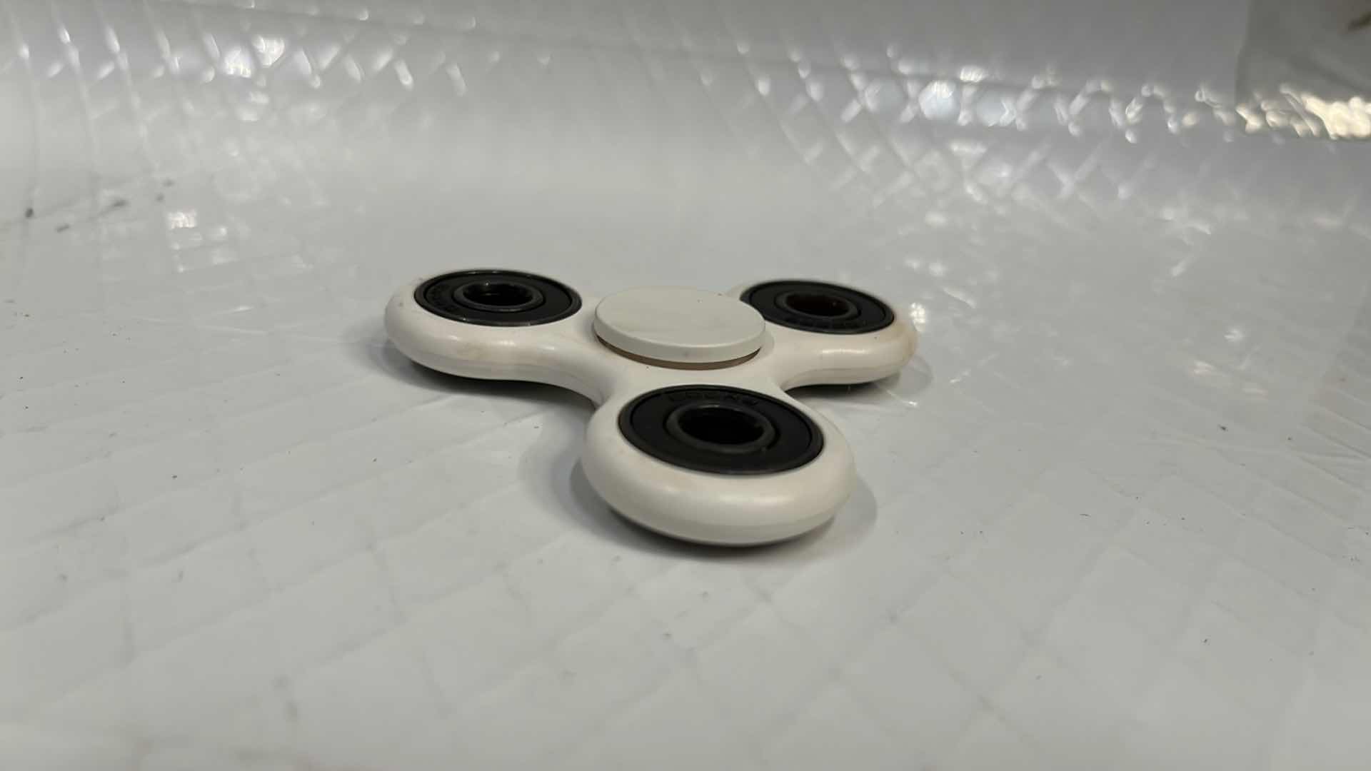 Photo 2 of 10- WHITE FIDGET SPINNER TOY, STRESS TOOL FINGER BALANCE FUN