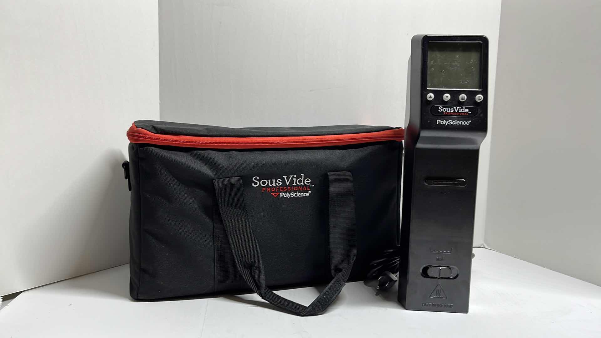 Photo 1 of POLYSCIENCE SOUS VIDE PROFESSIONAL CHEF SERIES IMMERSION CIRCULATOR MODEL SVC-AC1B W TRAVEL BAG