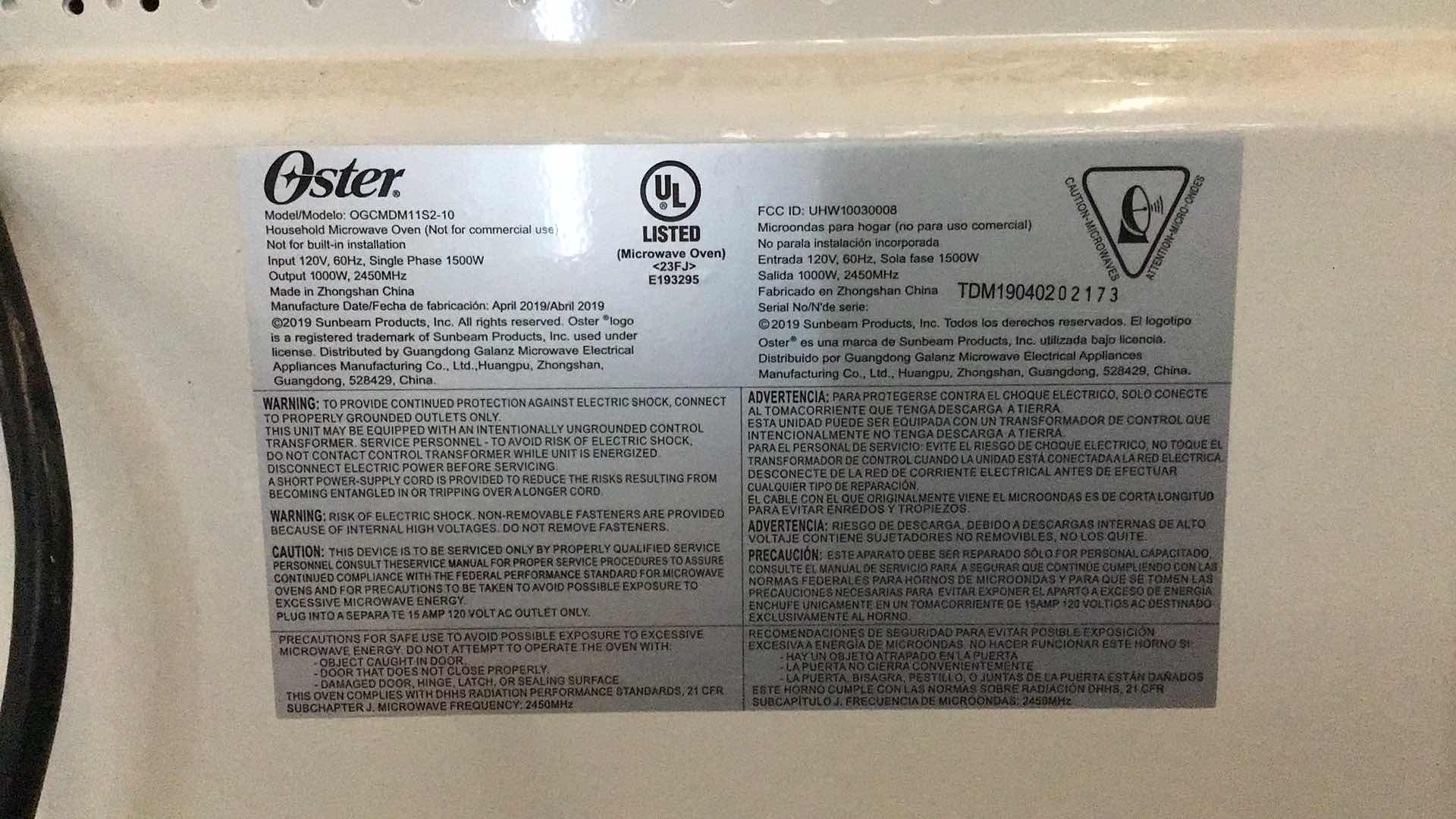 Photo 3 of OSTER 1.6 CU FT 1000W  STAINLESS STEEL MICROWAVE MODEL OGCMDM11S2