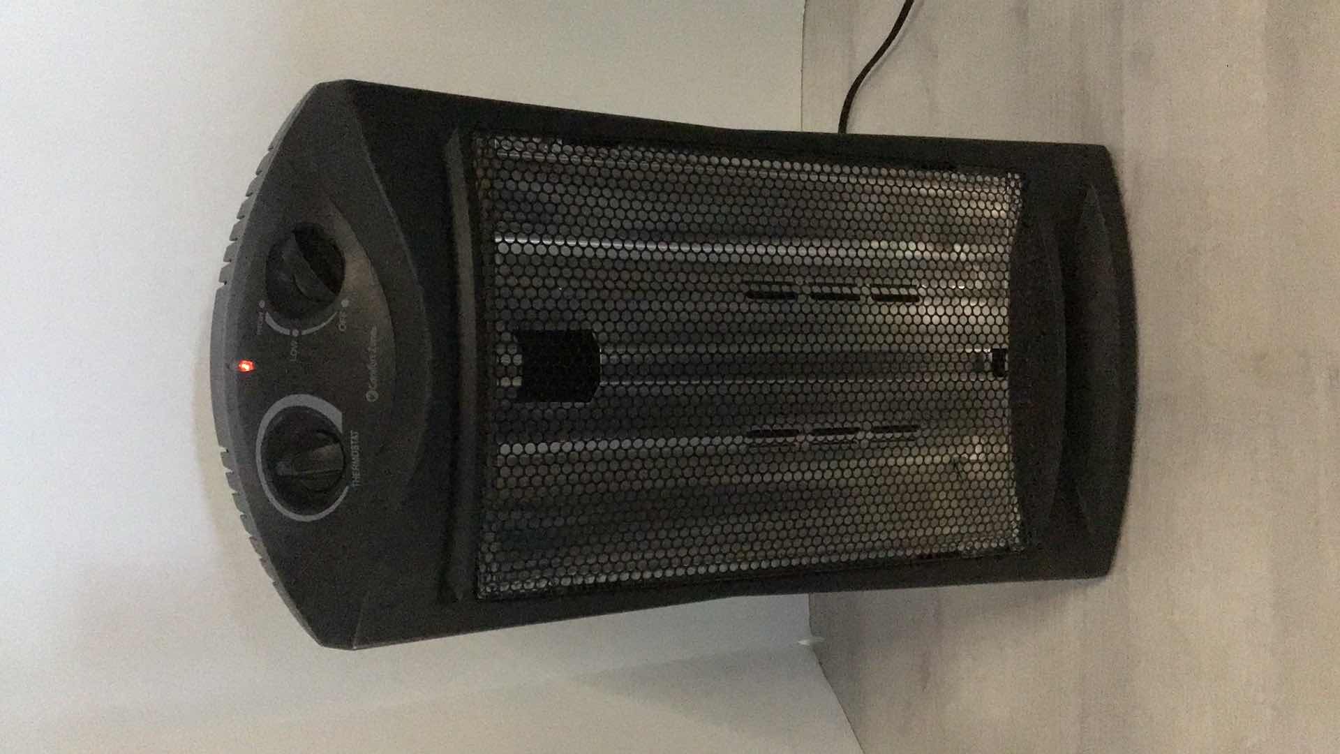 Photo 1 of COMFORT ZONE 1500 WATT ELECTRIC QUARTZ INFRARED TOWER HEATER