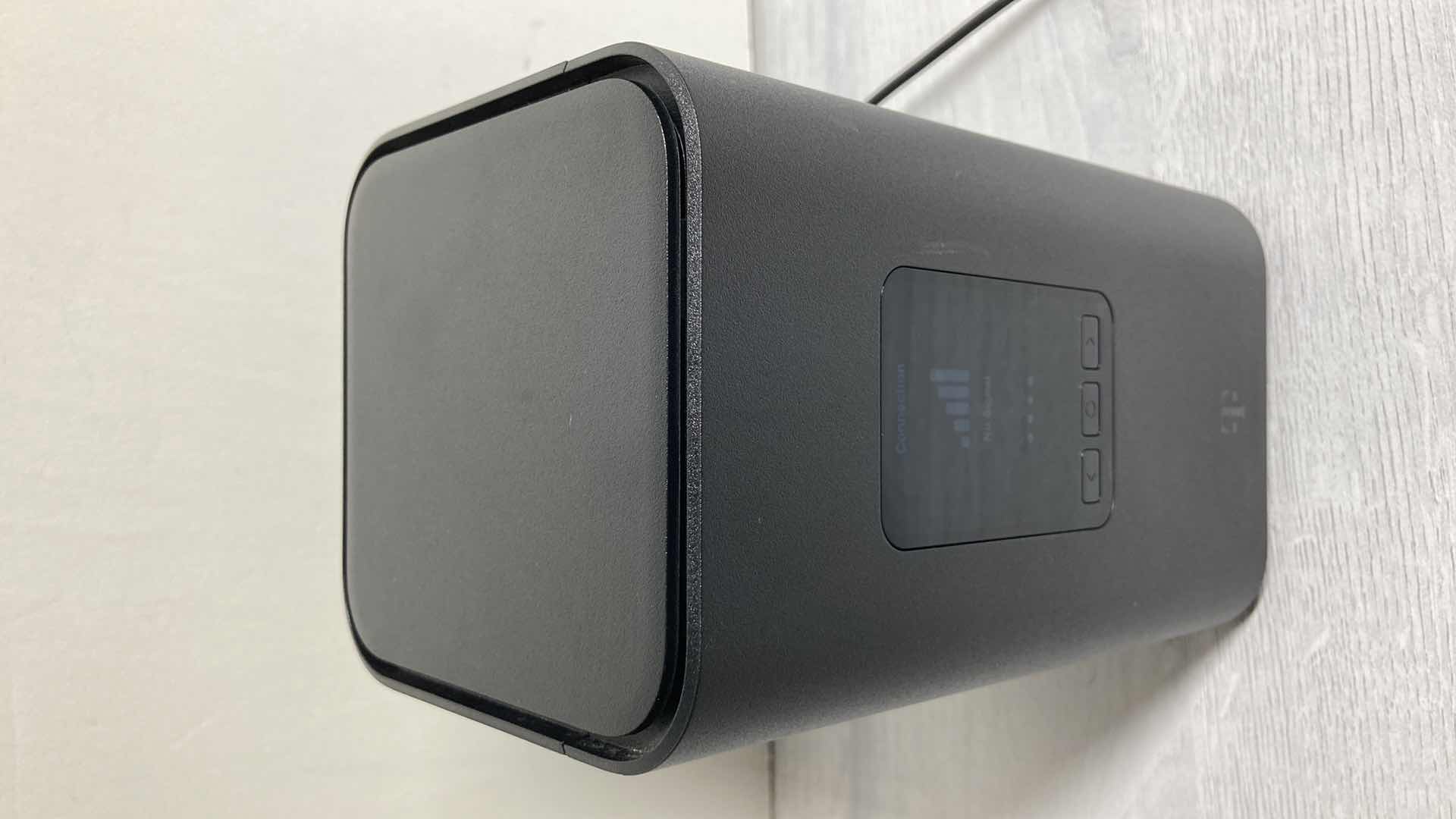 Photo 2 of T-MOBILE 5G HOTSPOT MODEL KVD21