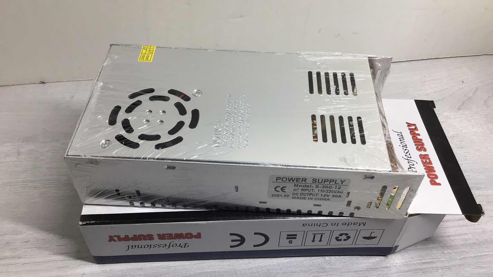 Photo 3 of NEW PROFESSIONAL POWER SUPPLY AC DC 12V 30A 360W