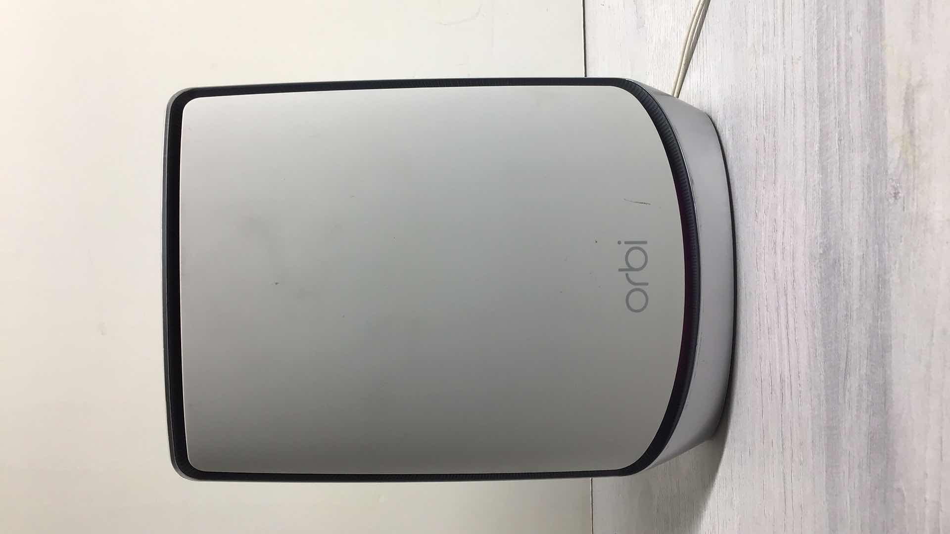 Photo 1 of ORBI NETGEAR ROUTER RBR850