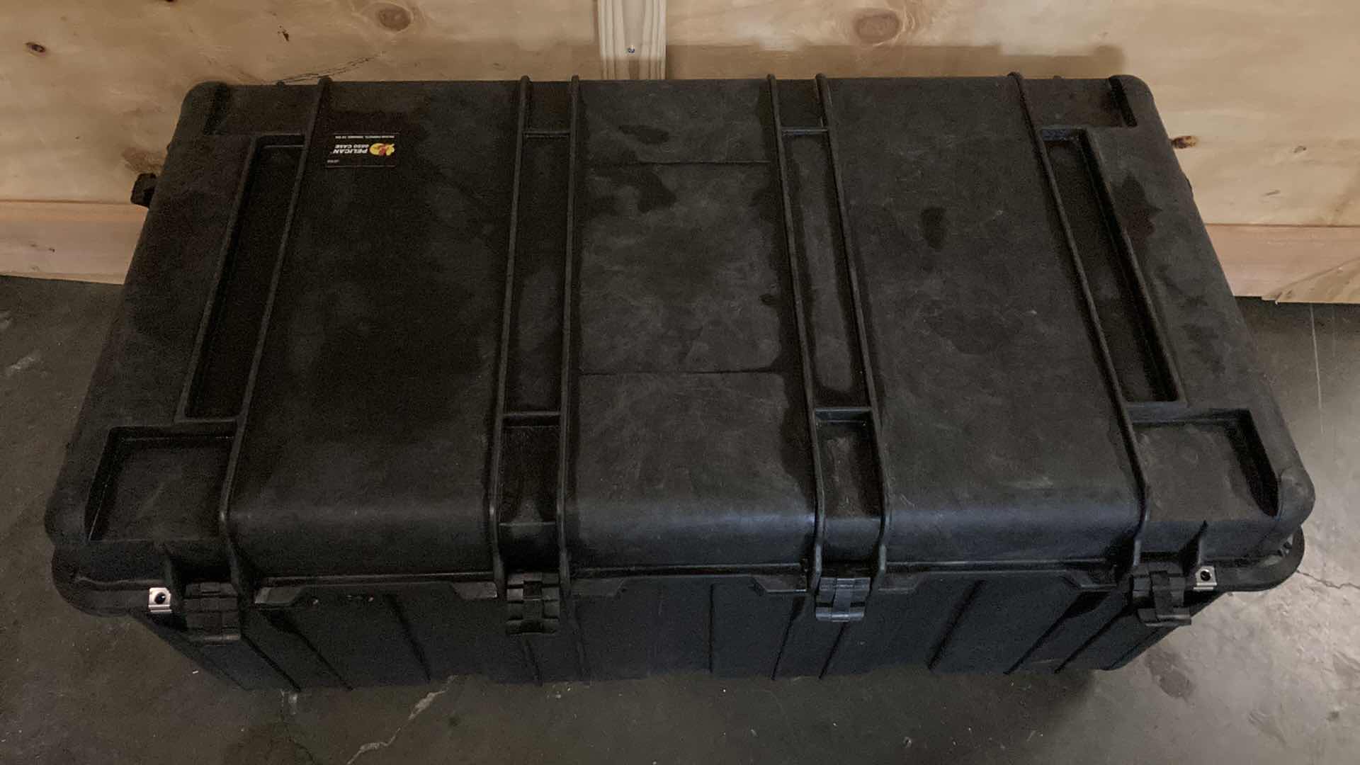 Photo 3 of PELICAN TRANSPORT HARD CASE 0550 50” X 28” H22”