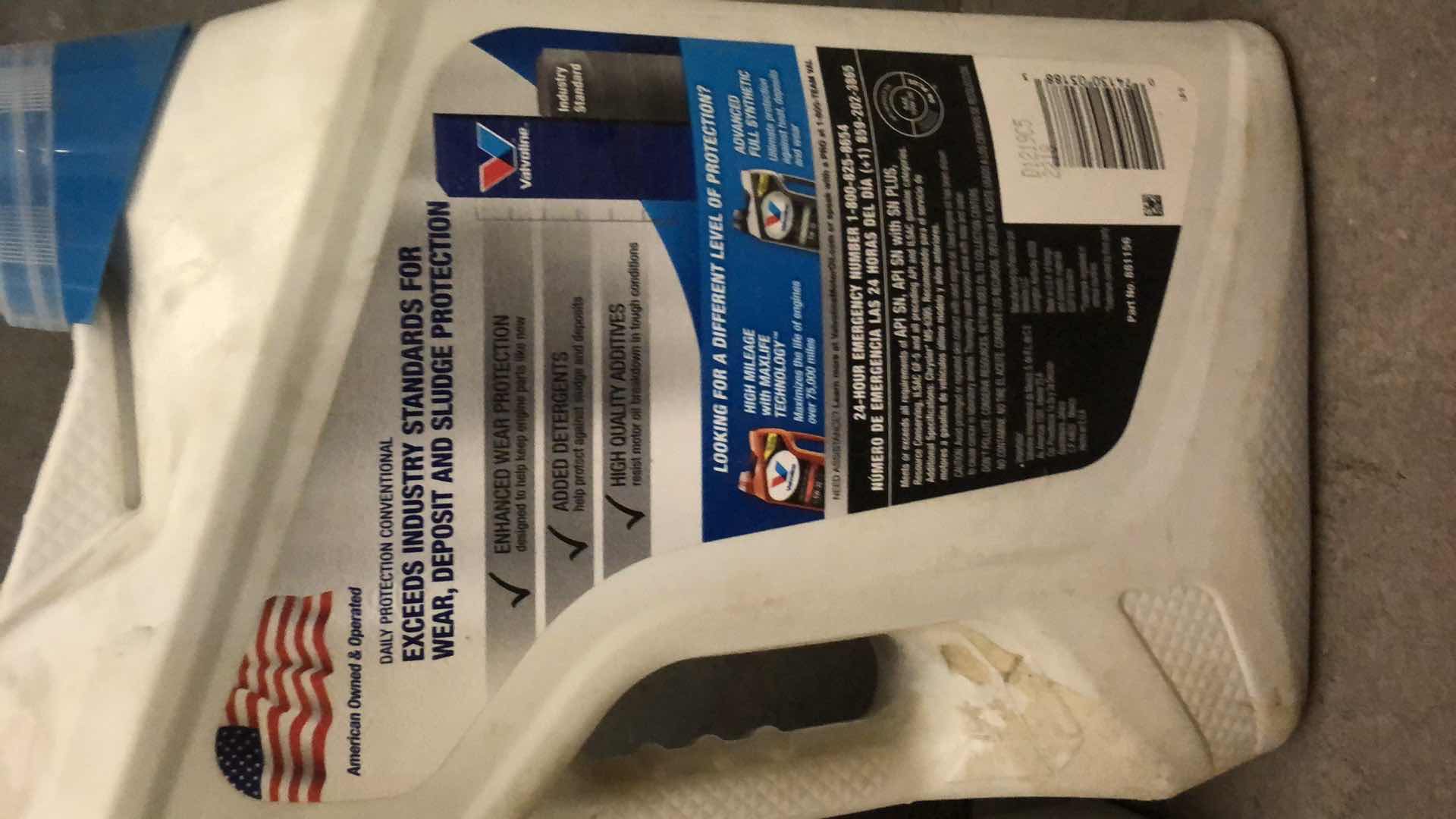 Photo 3 of NEW VALVOLINE SAE 10-30 MOTOR OIL 5QT (2)