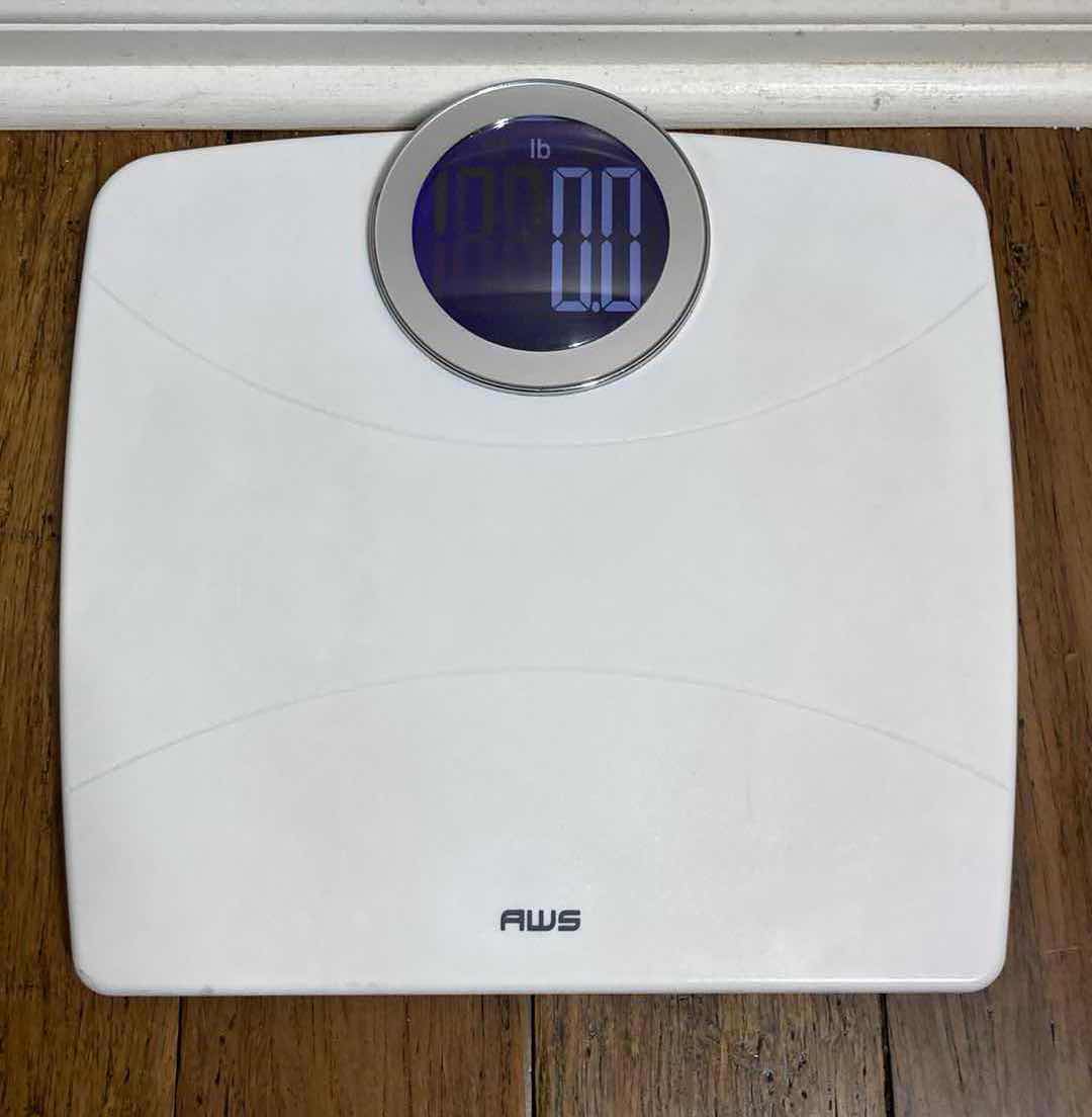 Photo 1 of AWS DIGITAL SCALE MODEL 396LUMA 396LB CAP