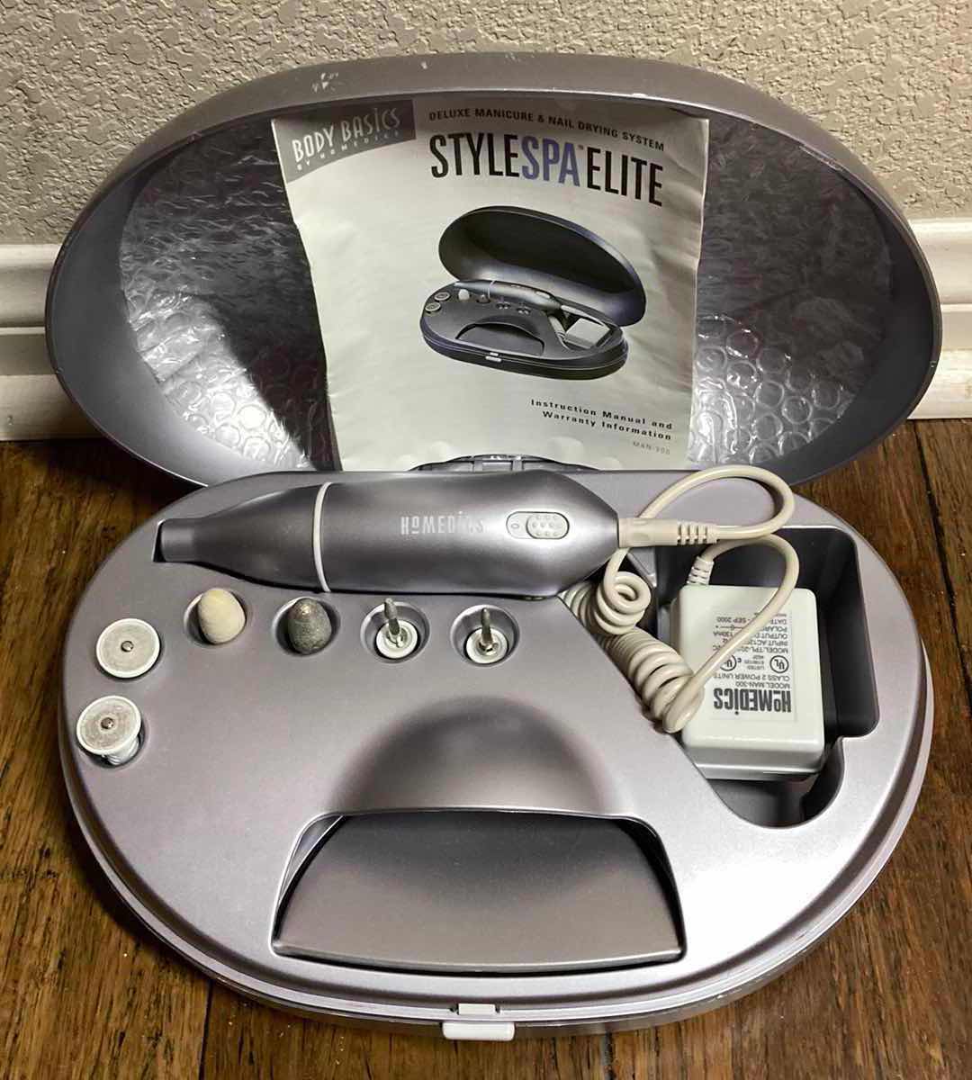 Photo 1 of HOMEDICS BODY BASICS STYLE SPA ELITE DELUXE MANICURE & NAIL DRYING SYSTEM W ATTACHMENTS & CASE