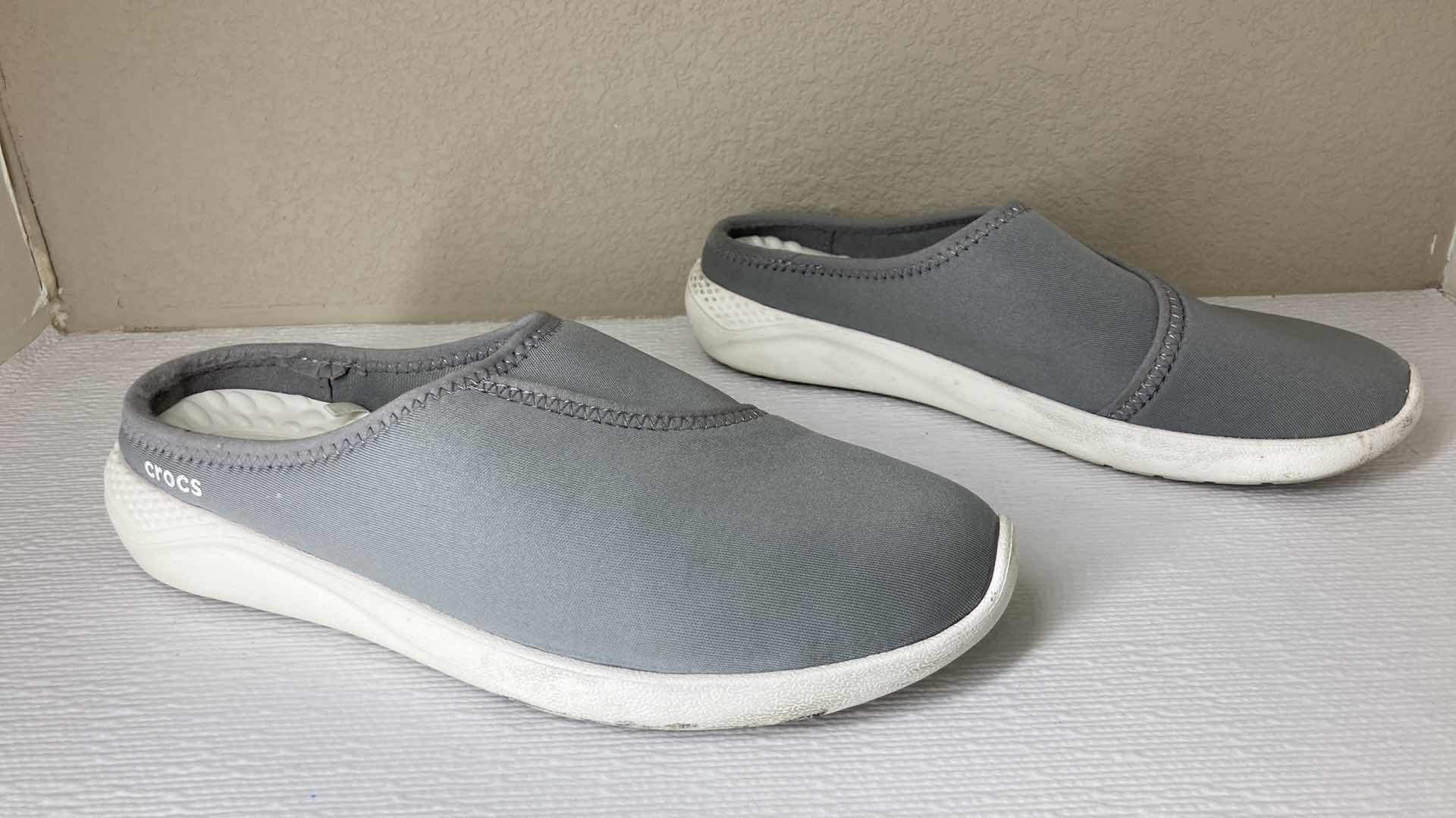 Photo 12 of CROCS BLACK RUBBER SLIP ONS WOMENS SIZE 7 & CROCS GRAY/WHITE LITE RIDE SLIP ONS WOMENS SIZE 7