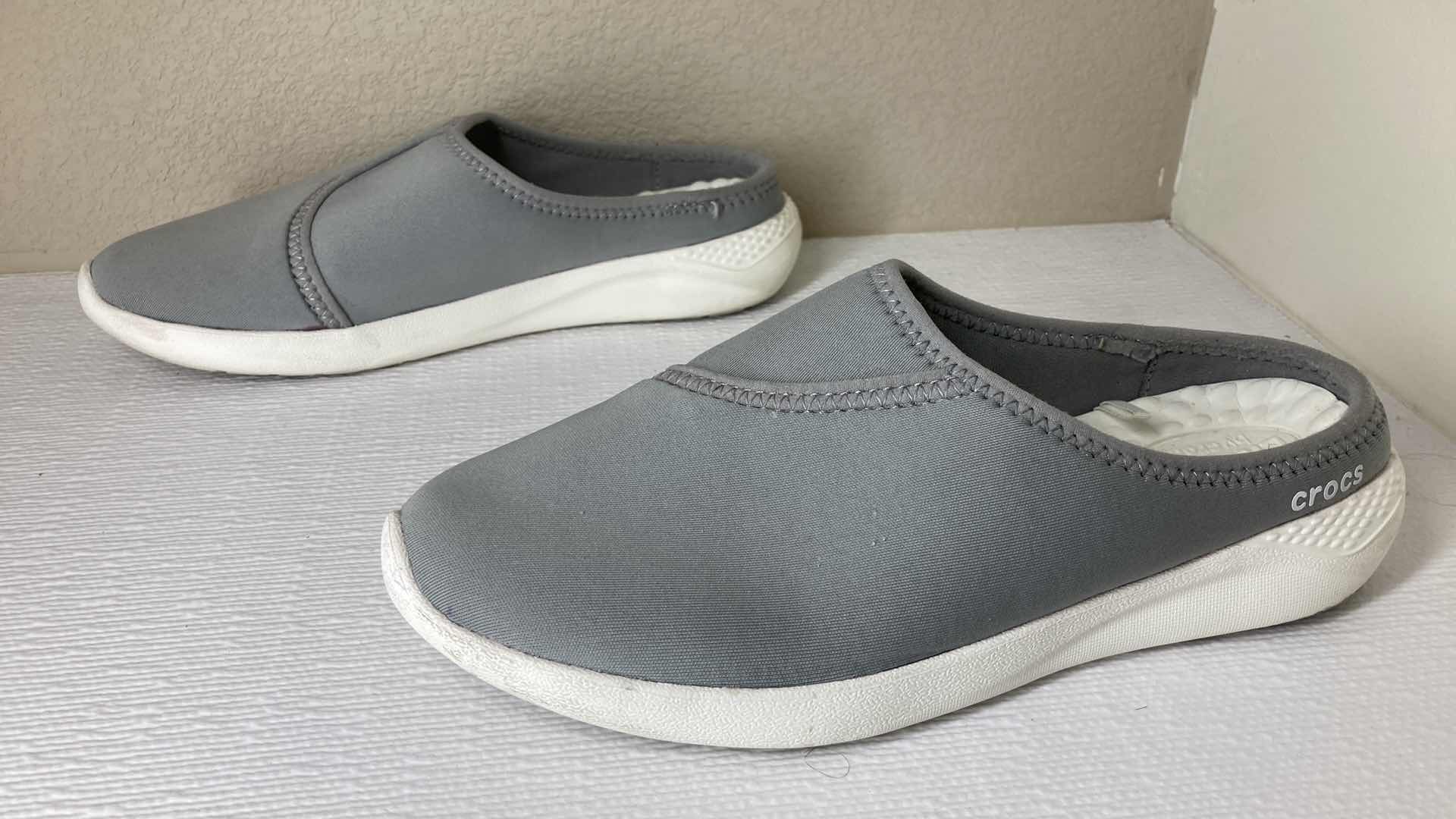 Photo 13 of CROCS BLACK RUBBER SLIP ONS WOMENS SIZE 7 & CROCS GRAY/WHITE LITE RIDE SLIP ONS WOMENS SIZE 7