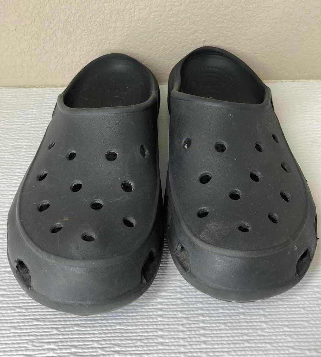 Photo 3 of CROCS BLACK RUBBER SLIP ONS WOMENS SIZE 7 & CROCS GRAY/WHITE LITE RIDE SLIP ONS WOMENS SIZE 7