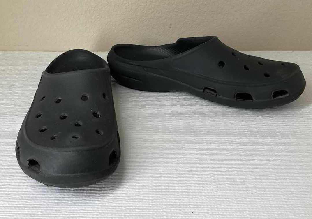 Photo 2 of CROCS BLACK RUBBER SLIP ONS WOMENS SIZE 7 & CROCS GRAY/WHITE LITE RIDE SLIP ONS WOMENS SIZE 7