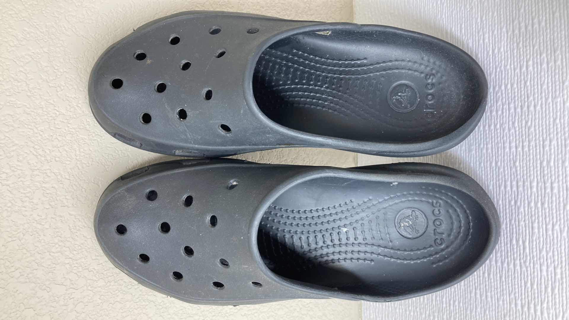 Photo 7 of CROCS BLACK RUBBER SLIP ONS WOMENS SIZE 7 & CROCS GRAY/WHITE LITE RIDE SLIP ONS WOMENS SIZE 7