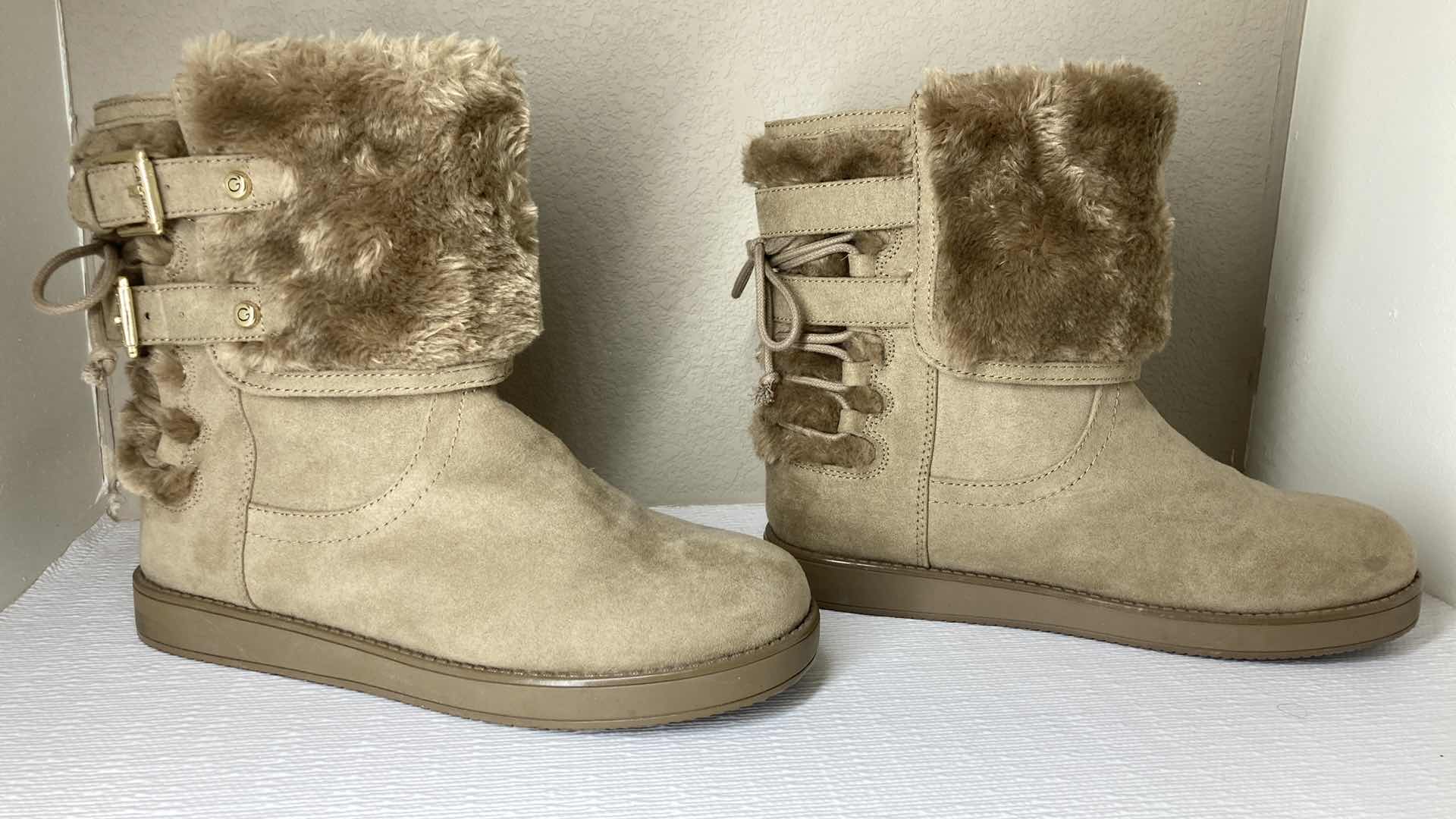 Photo 4 of GUESS TAN FUR TOP SUEDE BOOTS MENS SIZE 7.5 & BZEES LIGHT GRAY POLYESTER BOOTS WOMENS SIZE 8