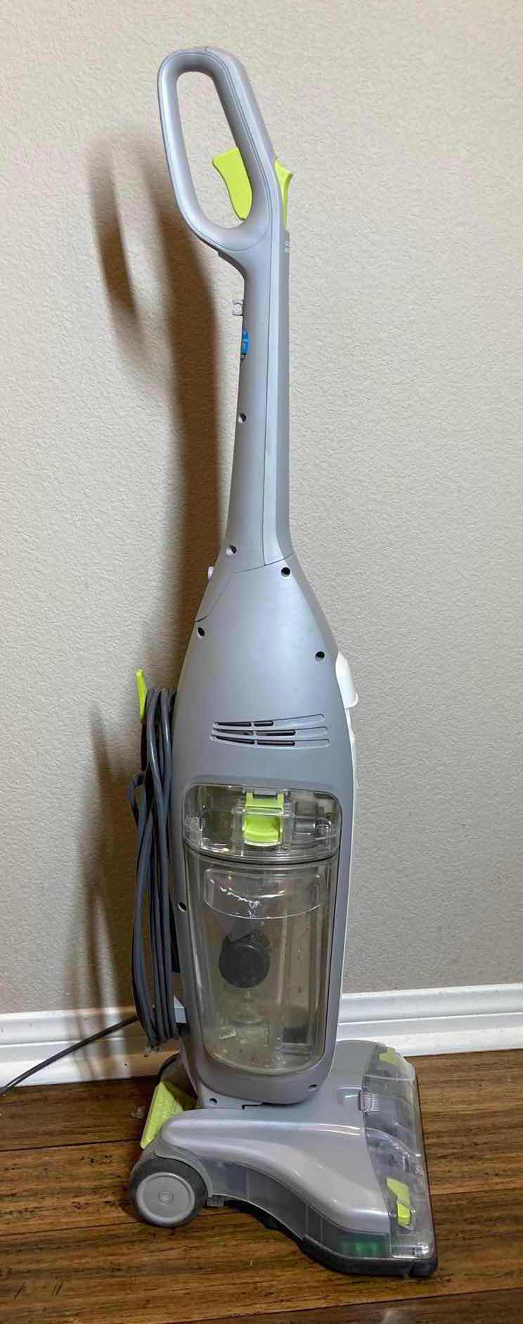 Photo 2 of HOOVER FLOOR MATE HARD FLOOR DELUXE WET & DRY VACUUM