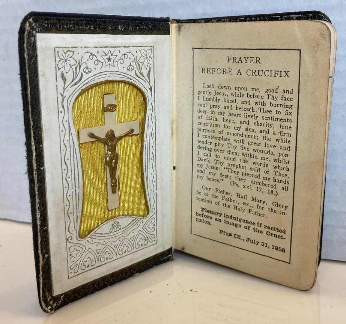 Photo 2 of PRAY BEFORE A CRUCIFIX 4” MINI BIBLE, ROSARY, CATHOLIC PATCHES & SCRIPTURE CARDS