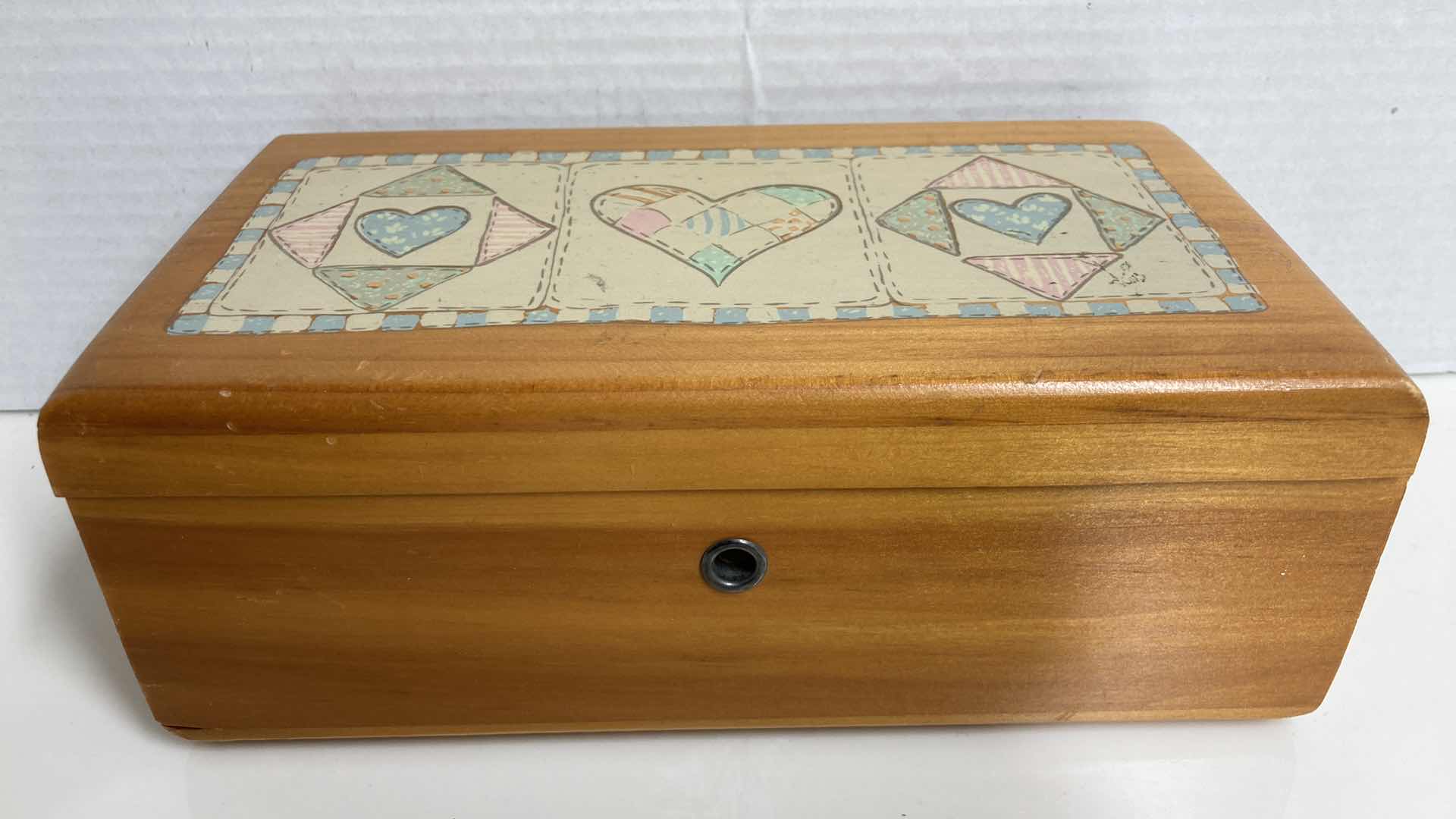 Photo 1 of LANE COMPANY HEART THEMED TRINKET WOOD BOX 9” X 5” H3.5”