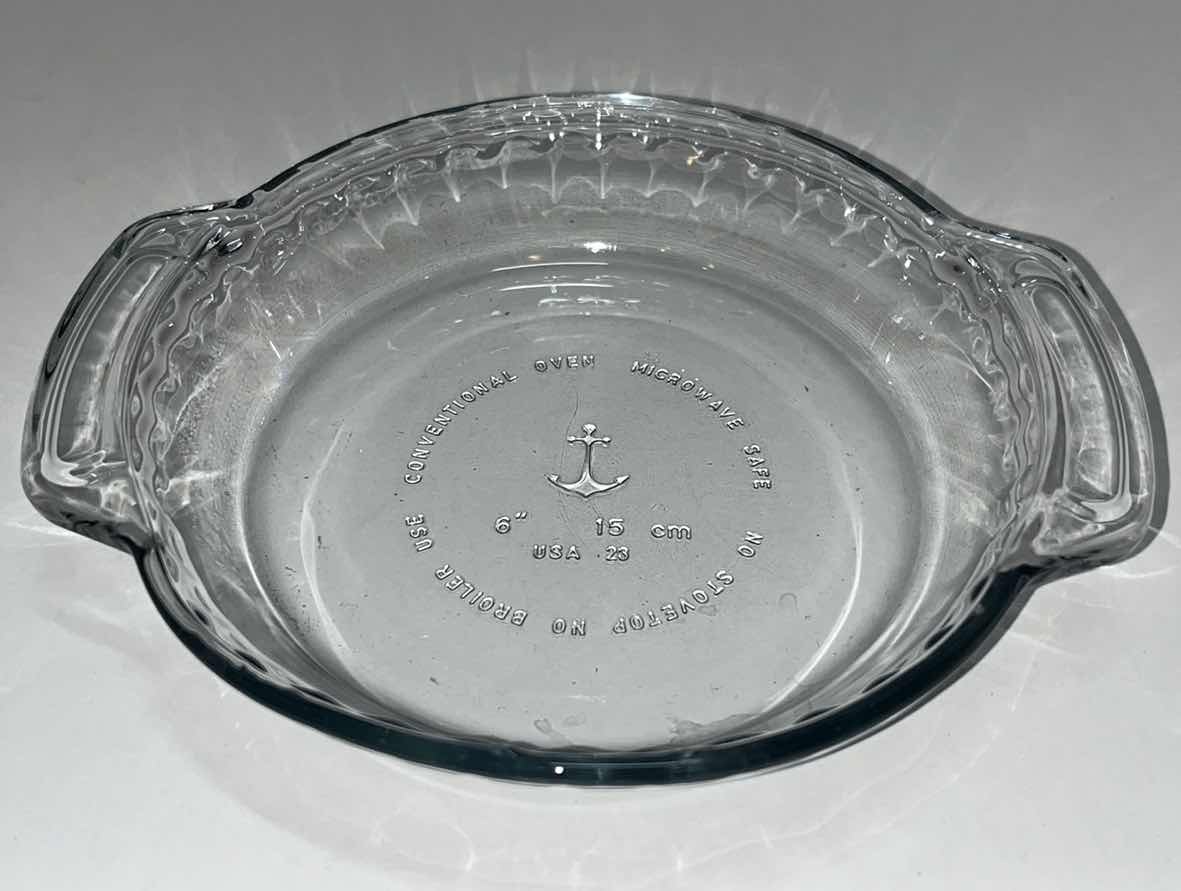 Photo 2 of ANCHOR HOCKING 6” CLEAR GLASS OVEN/MICROWAVE SAFE BOWLS (4)